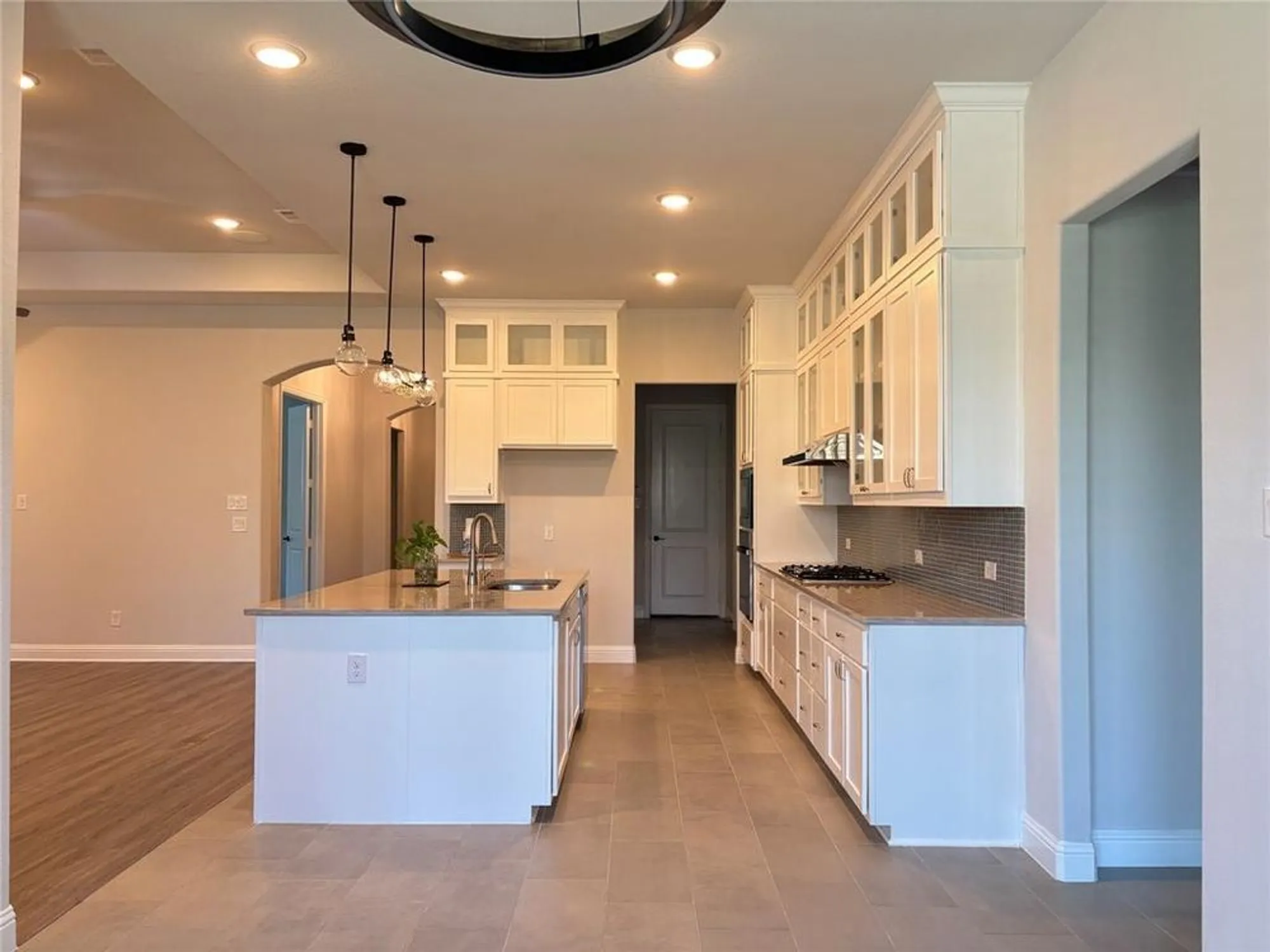 Property Slideshow image 8 of 34 | 8137 maybury, The Colony, TX, 75056