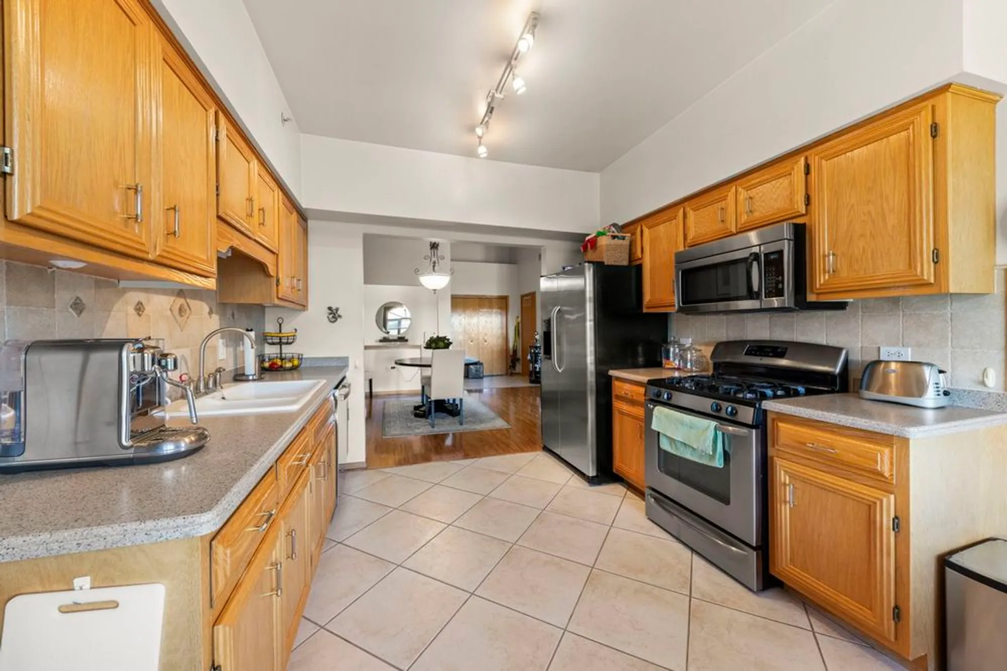 Property Slideshow image 6 of 23 | 18350 pine ridge dr apt 3d, Tinley Park, IL, 60477