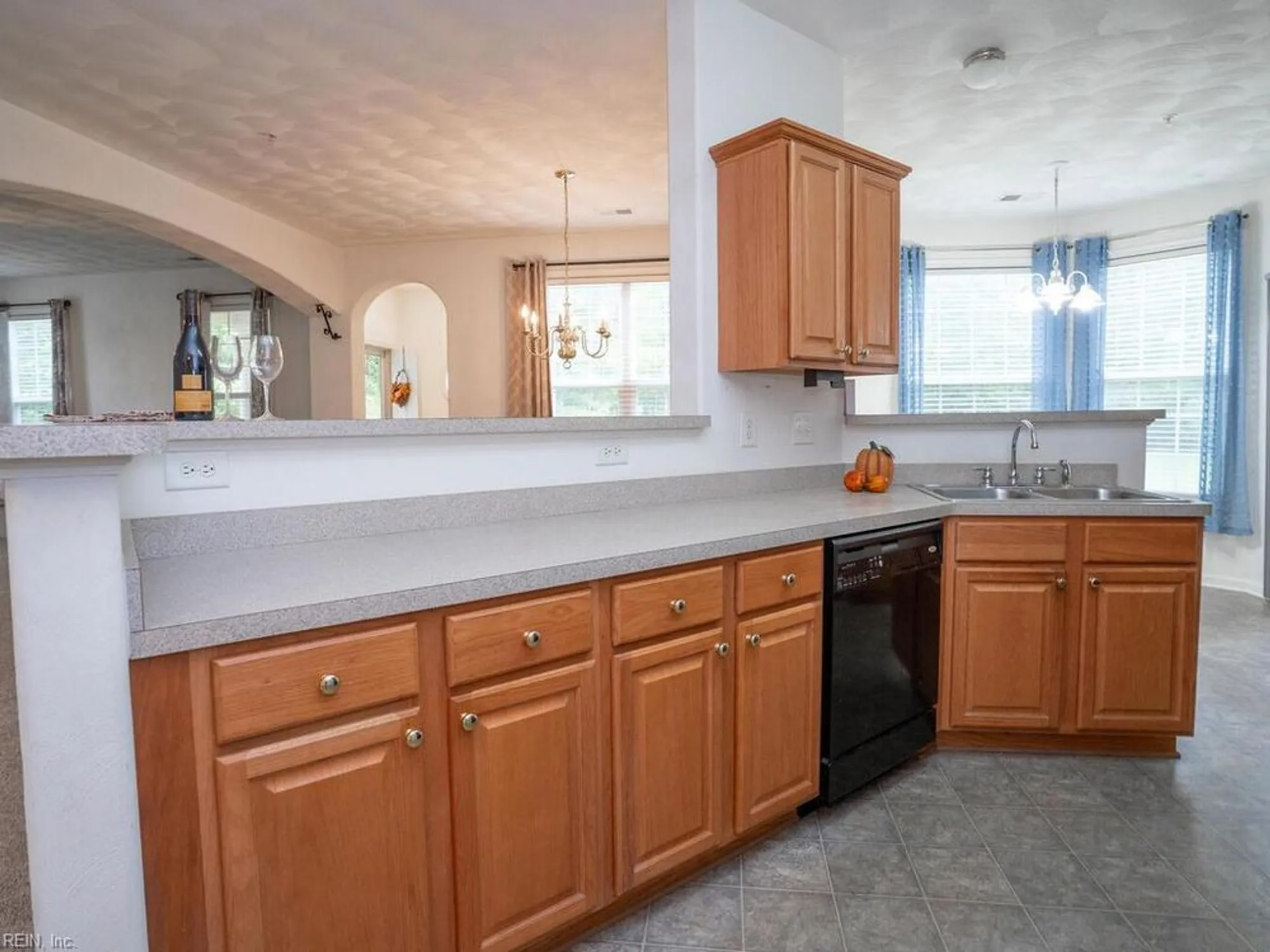 Property Slideshow image 20 of 36 | 2849 majestic oak ct, Virginia Beach, VA, 23456