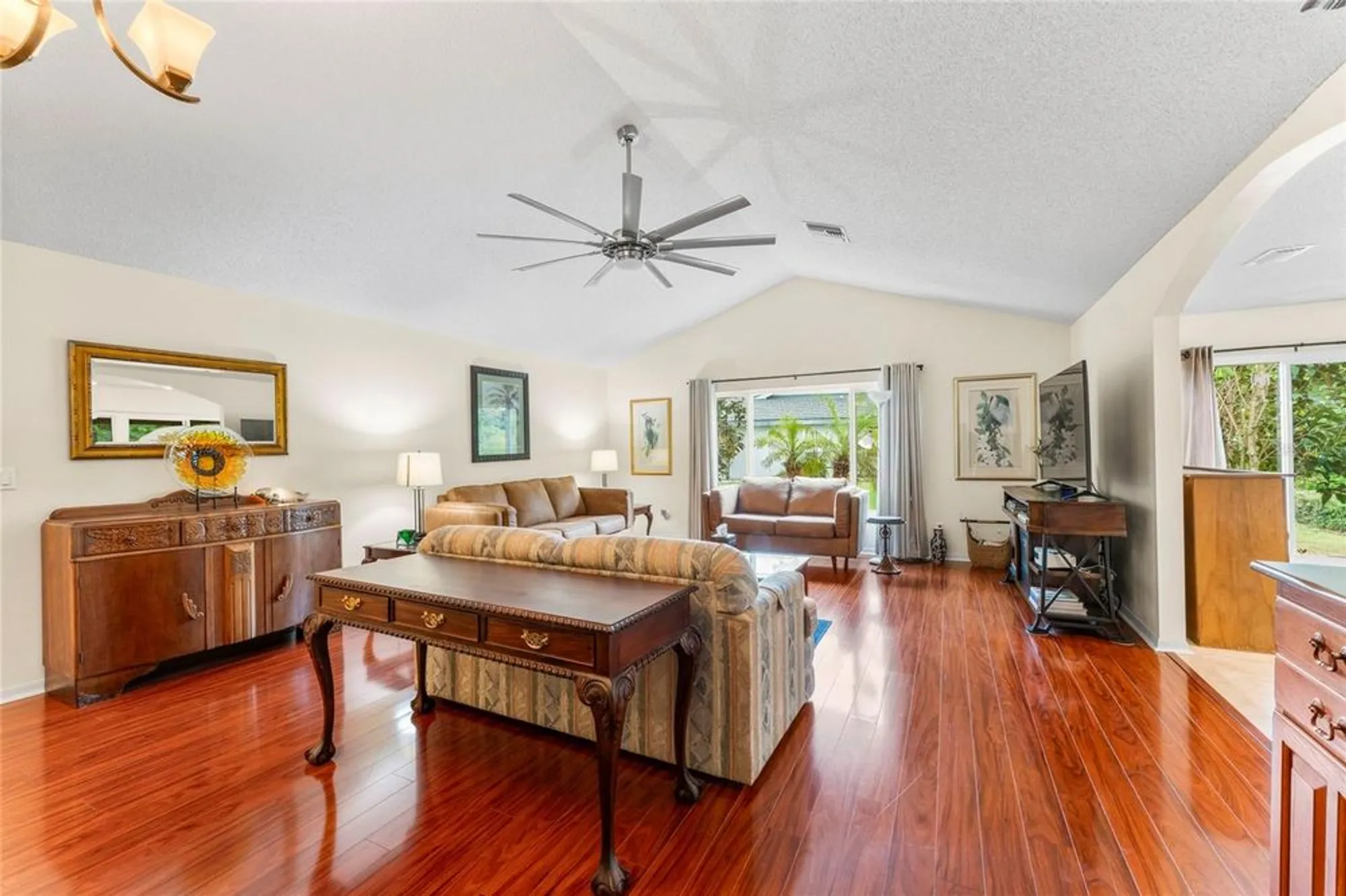 Property Slideshow image 9 of 52 | 1817 new bedford dr, Sun City Center, FL, 33573