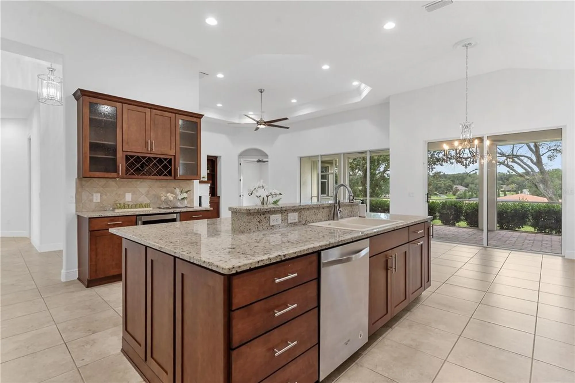 Property Slideshow image 24 of 54 | 5312 meadow hill loop, Lady Lake, FL, 32159