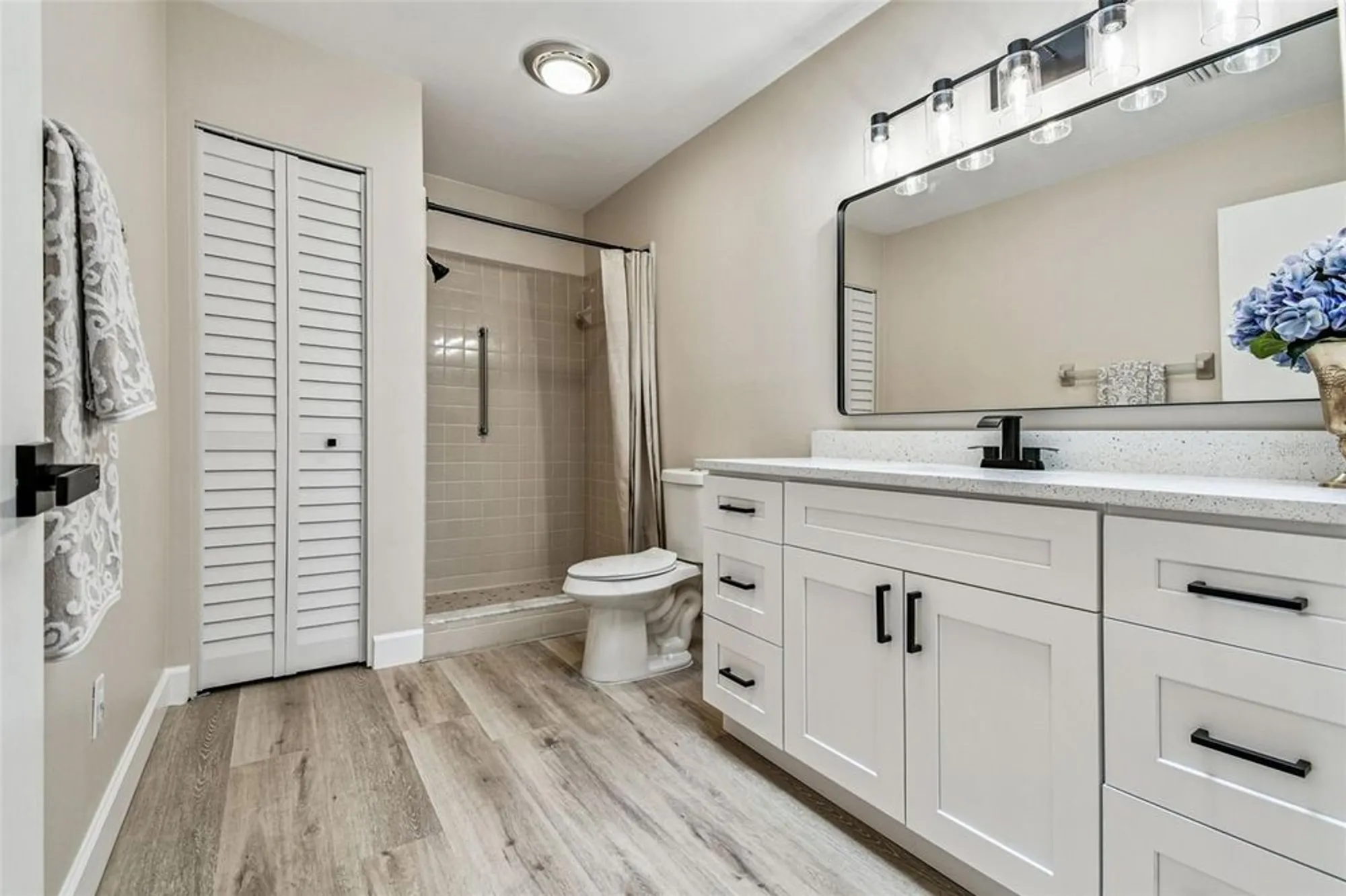 Property Slideshow image 19 of 36 | 1805 butterfly pl, Sun City Center, FL, 33573