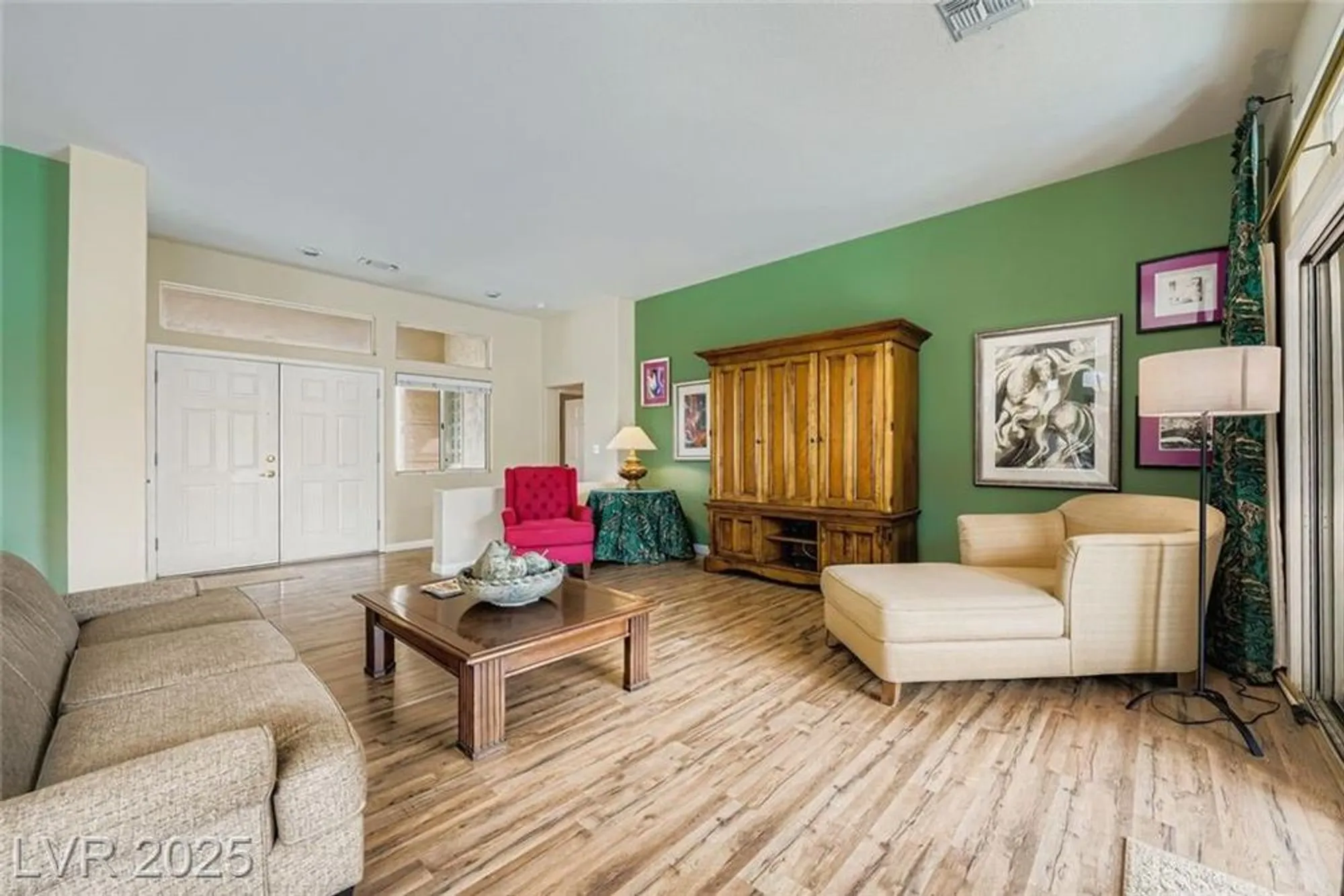 Property Slideshow image 5 of 21 | 2820 faiss dr, Las Vegas, NV, 89134