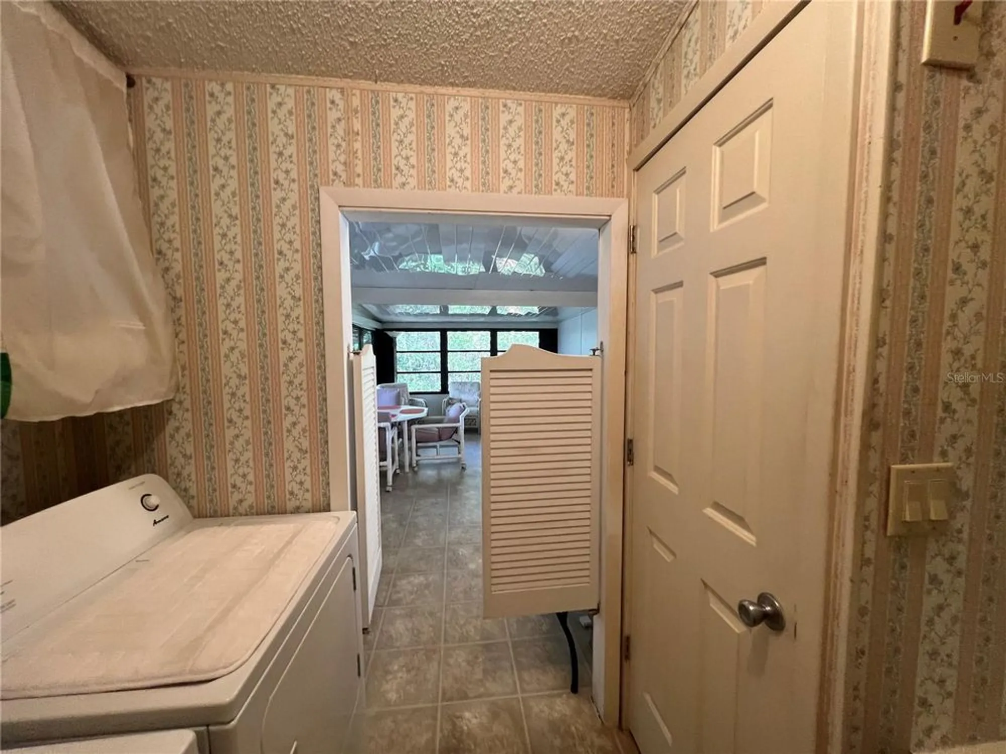 Property Slideshow image 5 of 40 | 110 timber way, Wildwood, FL, 34785