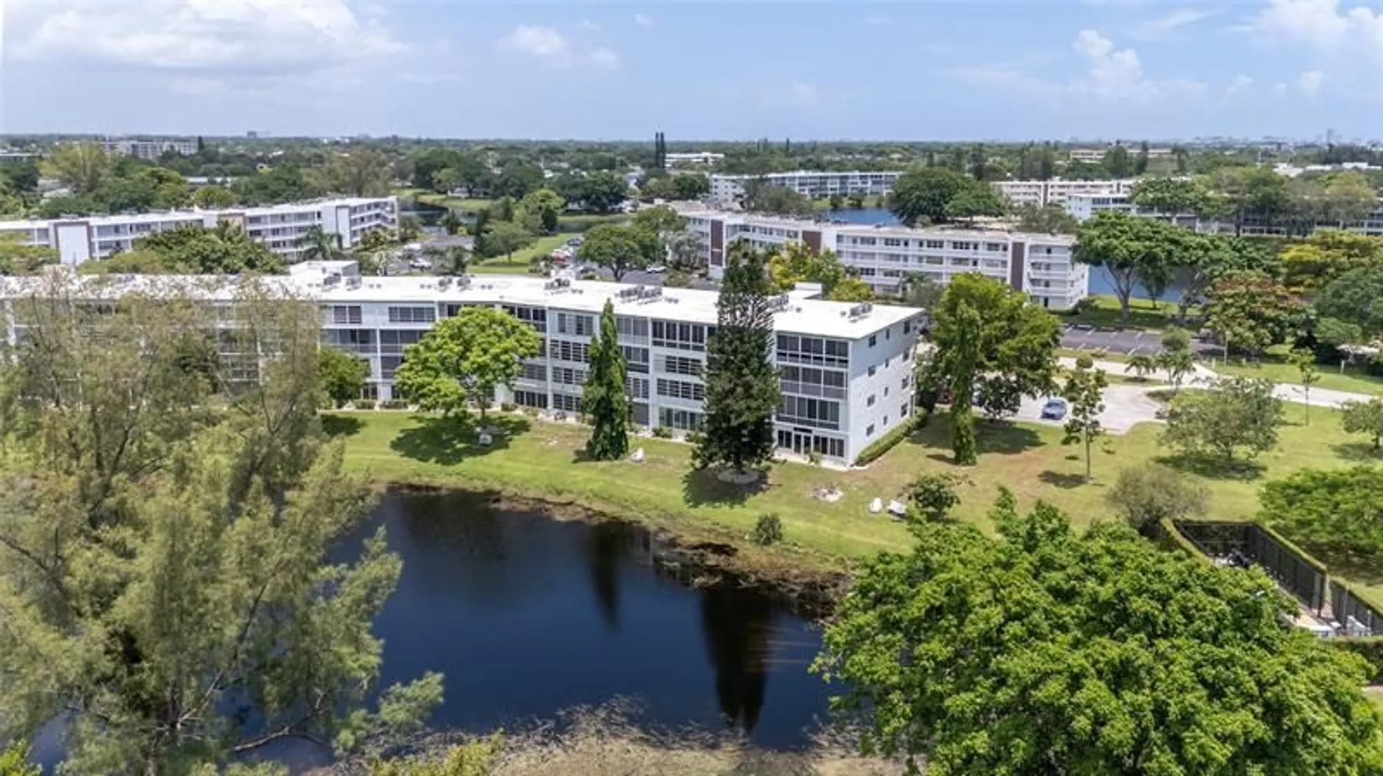 Property Slideshow image 29 of 49 | 4160 cambridge g # 4160, Deerfield Beach, FL, 33442