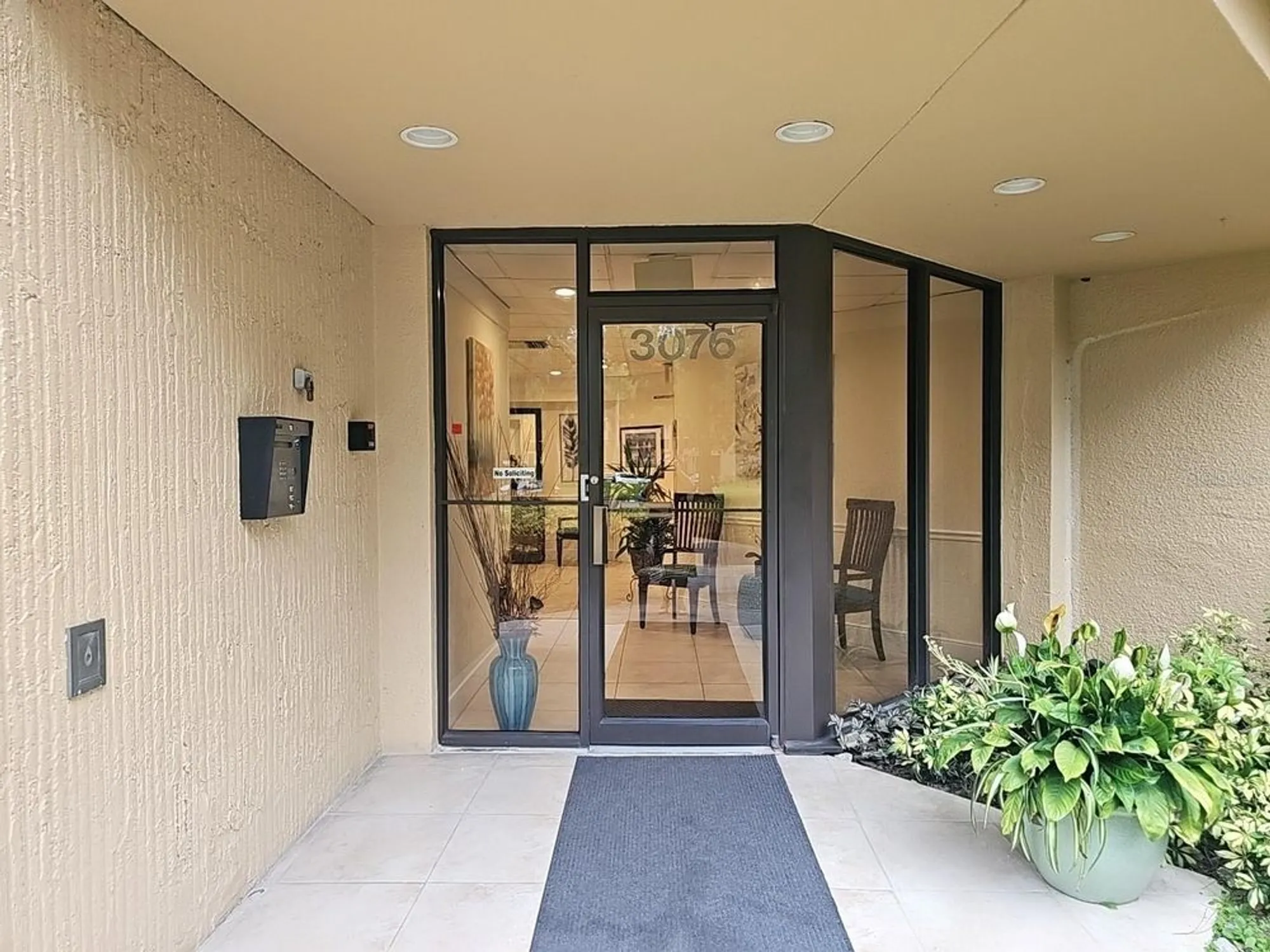 Property Slideshow image 4 of 33 | 3076 eastland blvd 210, Clearwater, FL, 33761