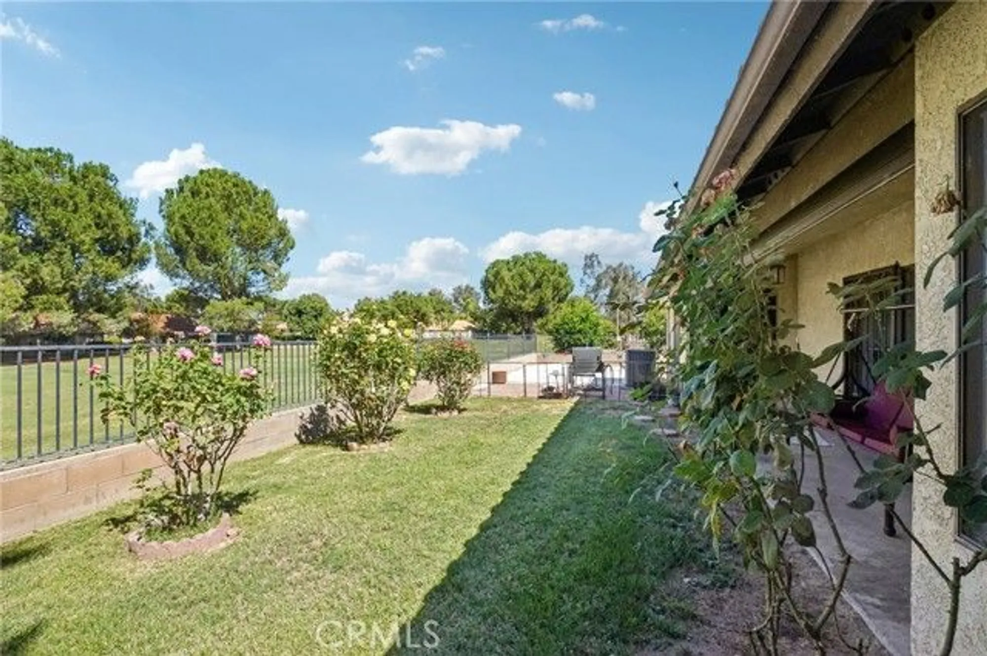 Property Slideshow image 16 of 18 | 2534 beech tree st, Hemet, CA, 92545
