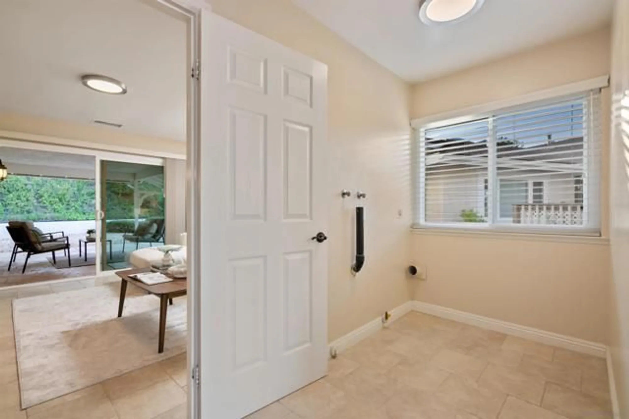 Property Slideshow image 31 of 46 | 12607 opimo dr, San Diego, CA, 92128