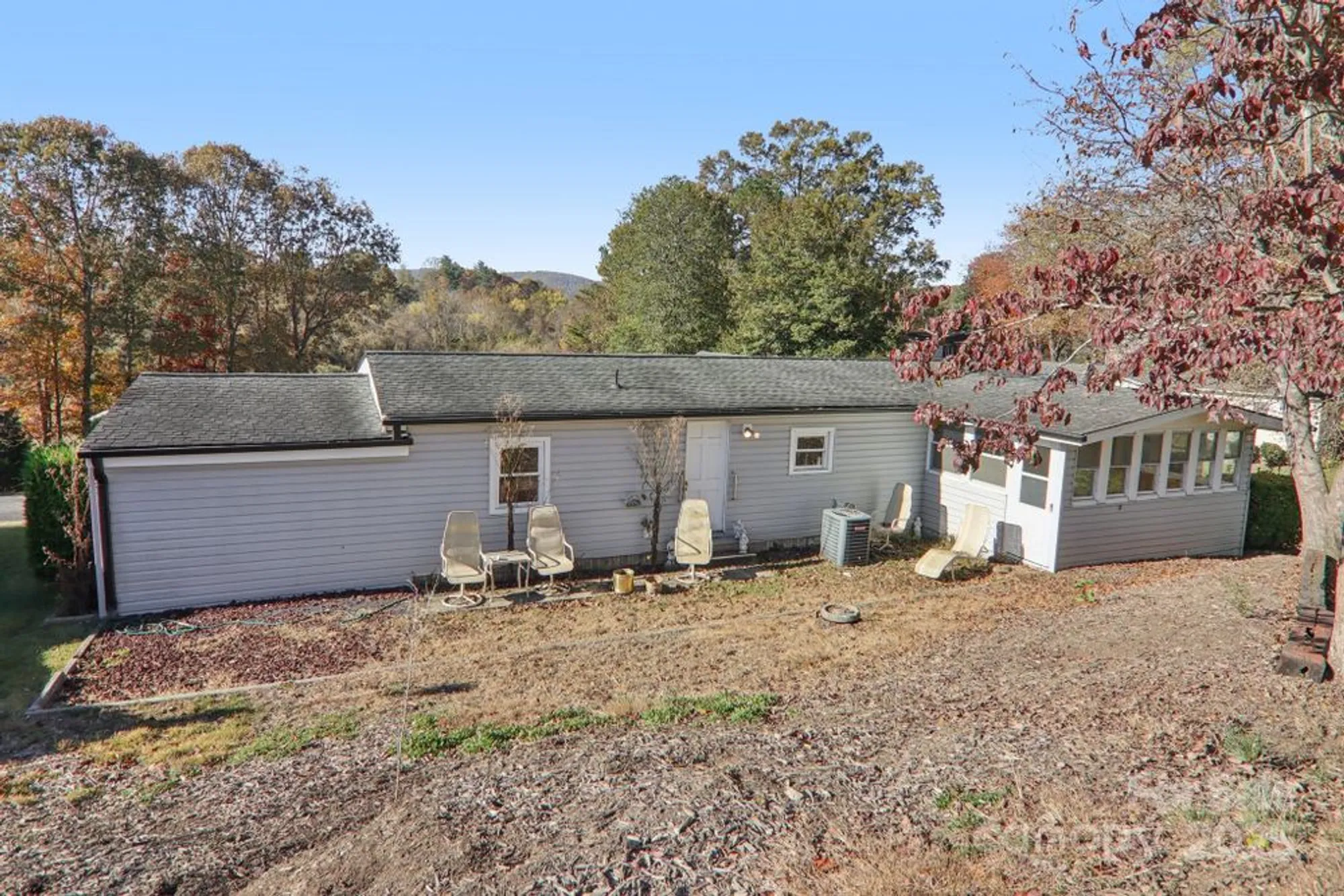 Property Slideshow image 40 of 44 | 201 cranbrook cir, Hendersonville, NC, 28792