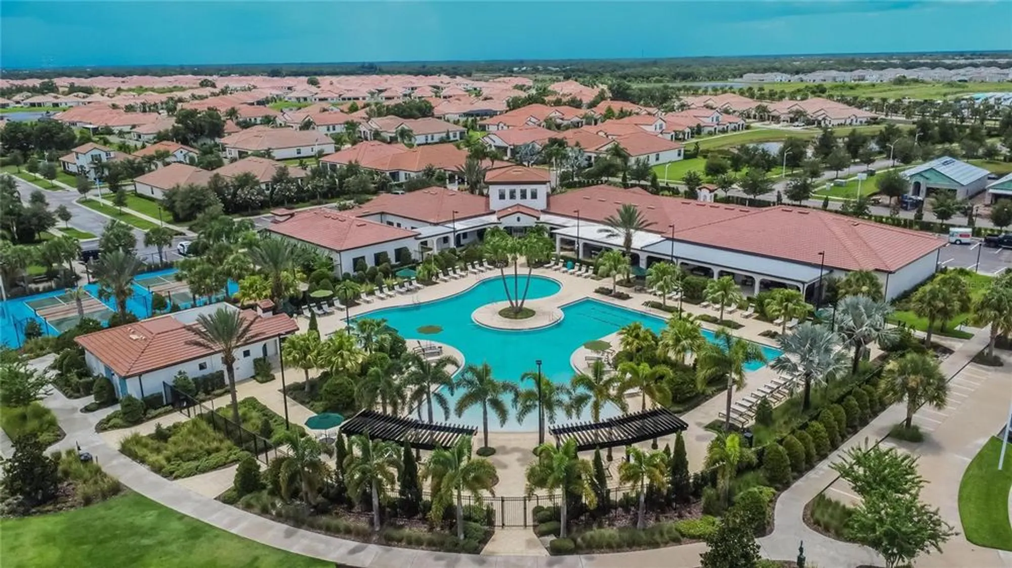 Property Slideshow image 69 of 98 | 16868 scuba crest st, Wimauma, FL, 33598