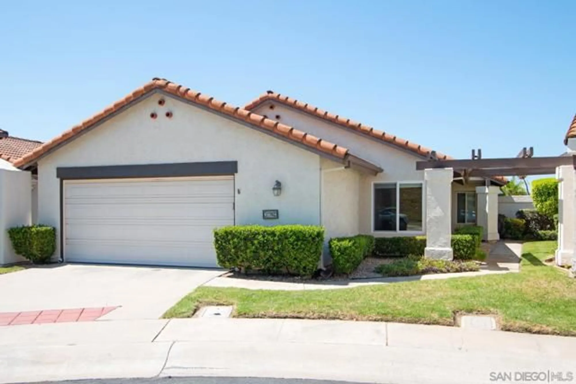 Property Slideshow image 1 of 41 | 17762 plaza acosta, San Diego, CA, 92128