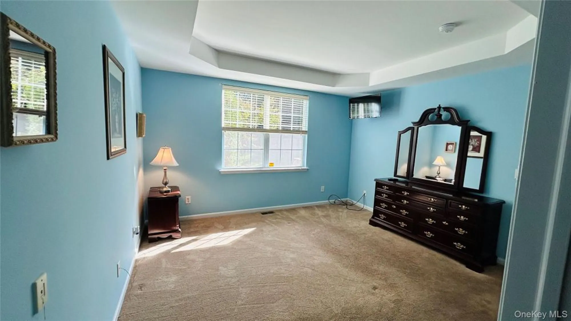 Property Slideshow image 18 of 27 | 37 halley ln, Miller Place, NY, 11764