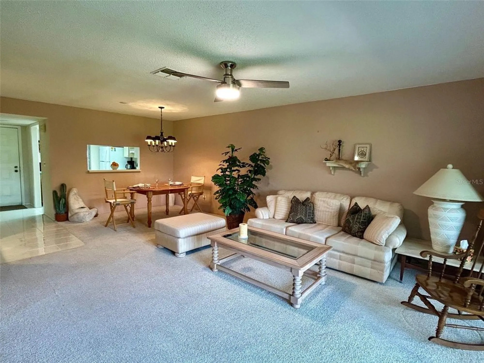 Property Slideshow image 3 of 28 | 2541 laurelwood dr # 8c, Clearwater, FL, 33763