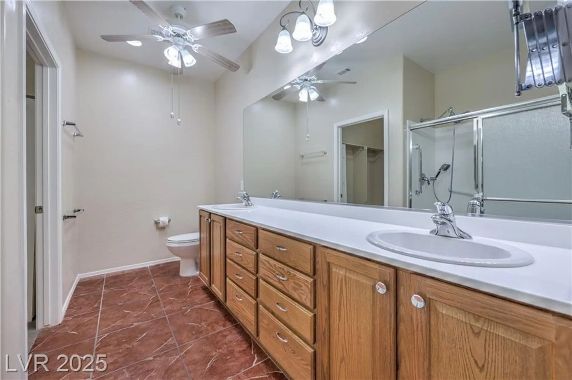 Property Slideshow image 17 of 52 | 2519 ashen light dr, Henderson, NV, 89044