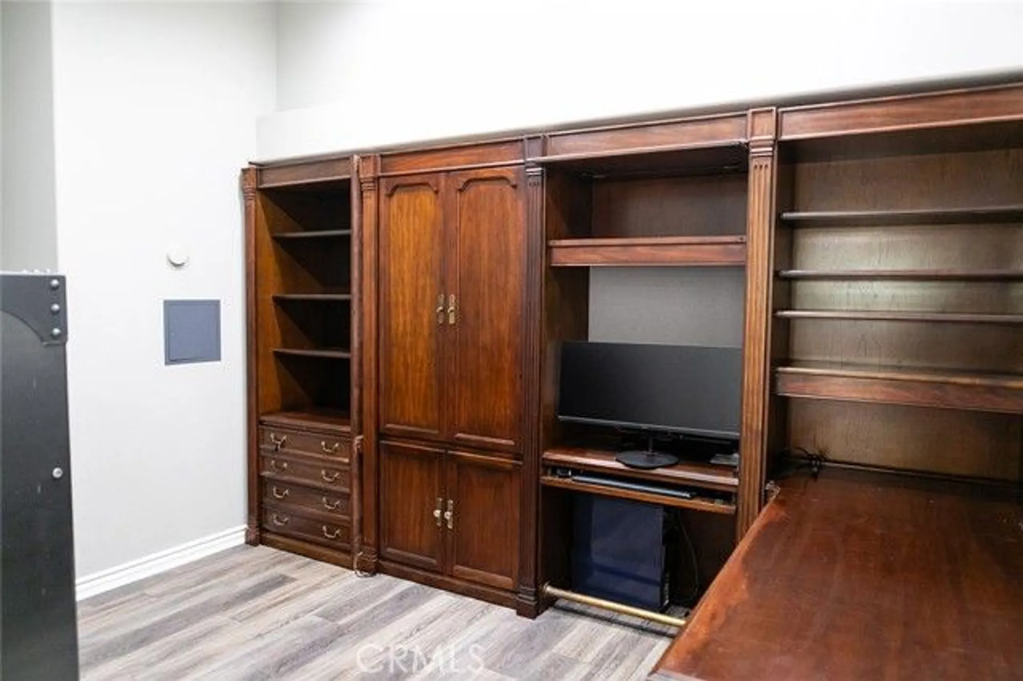Property Slideshow image 21 of 31 | 1790 sunningdale rd apt 15g, Seal Beach, CA, 90740