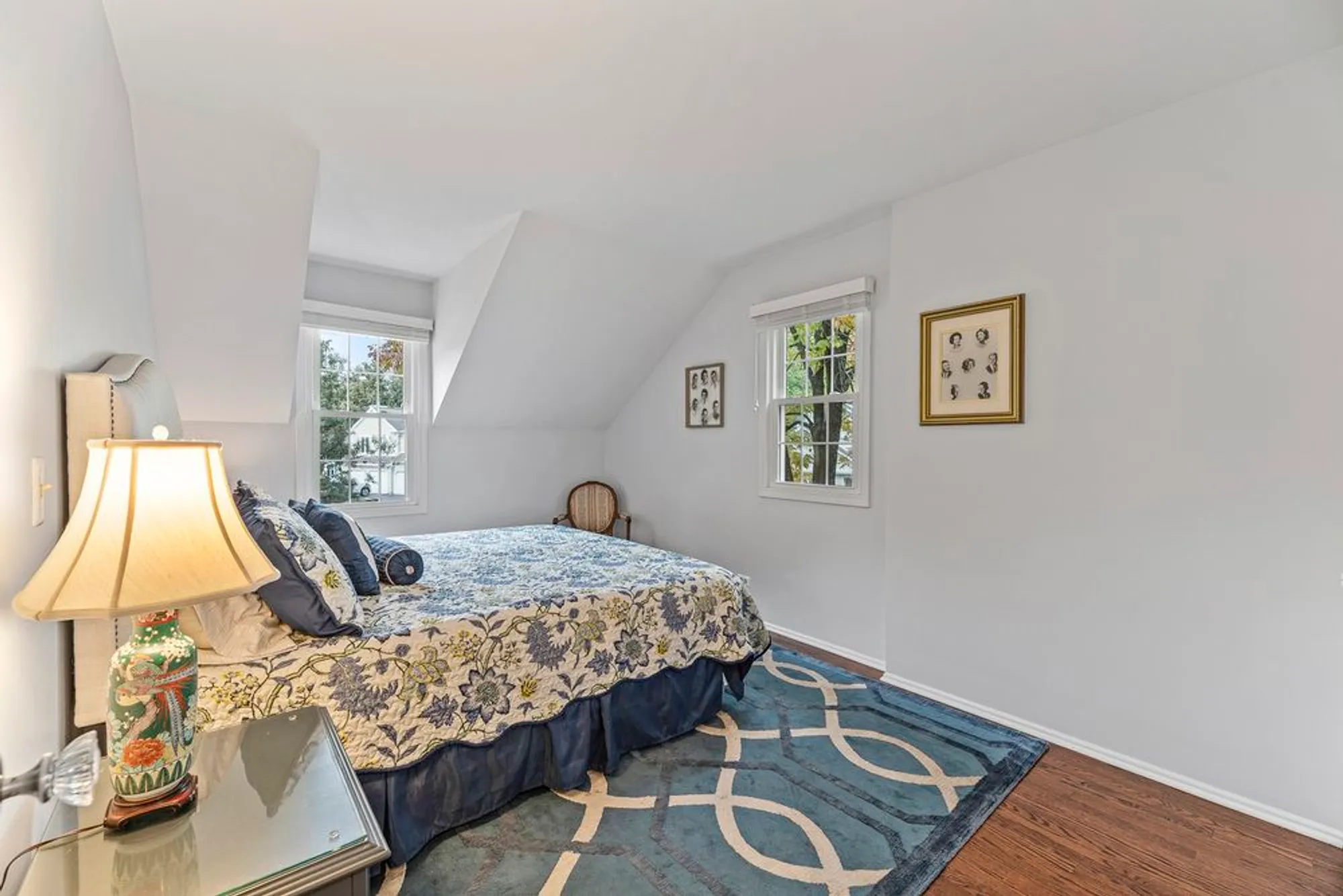 Property Slideshow image 16 of 30 | , Prospect Heights, IL, 60070
