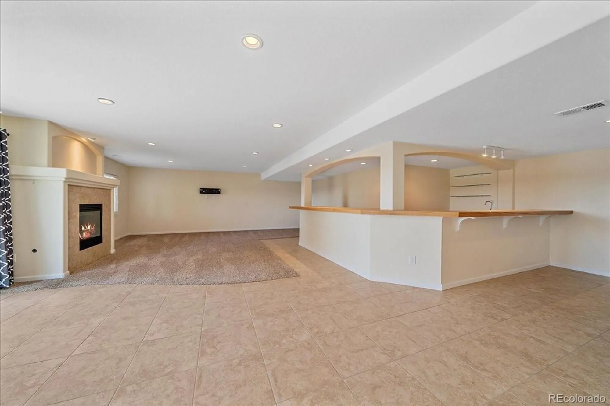 Property Slideshow image 29 of 43 | 22852 e david pl, Aurora, CO, 80016