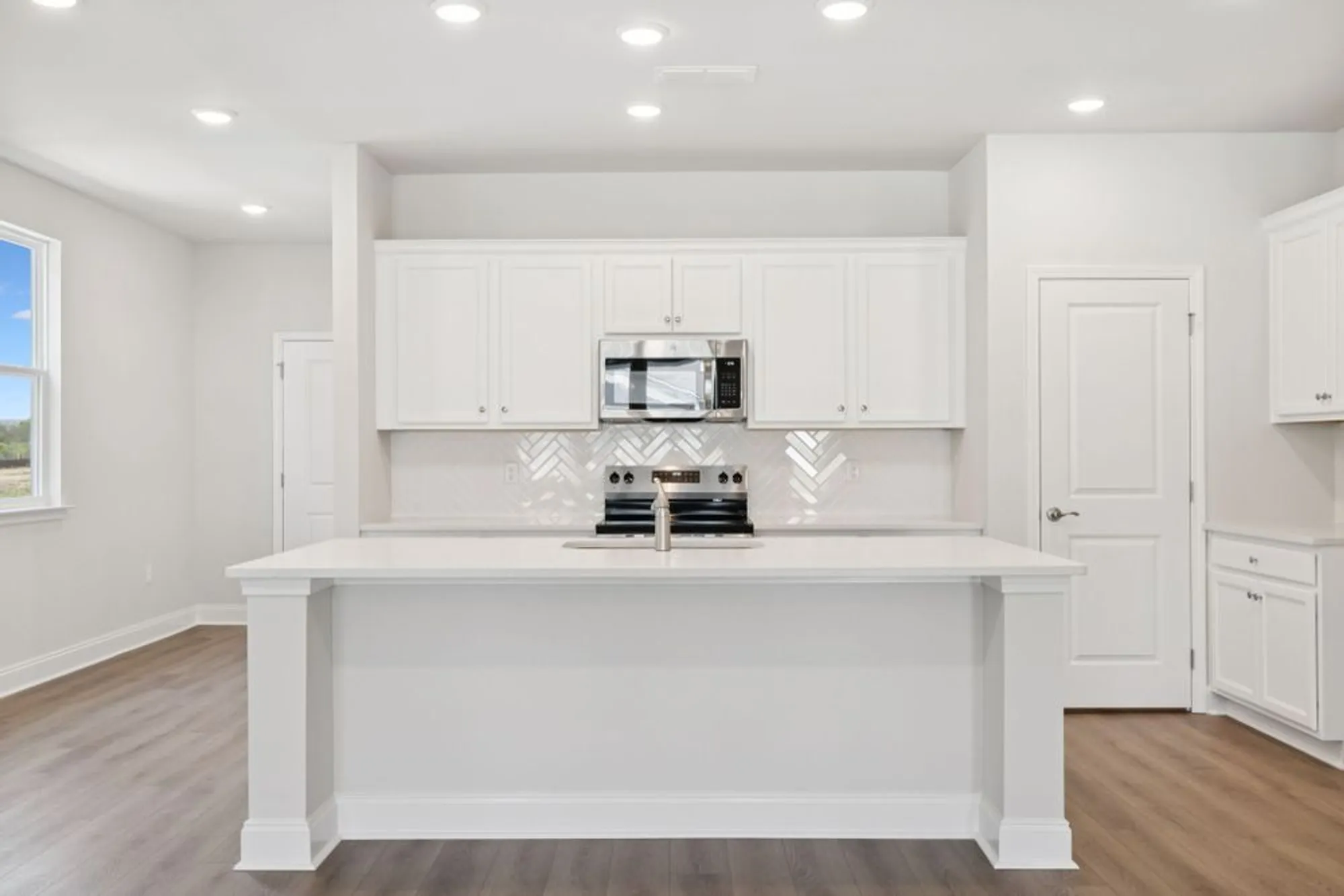 Property Slideshow image 14 of 88 | 308 stonehaus cir, Antioch, TN, 37013