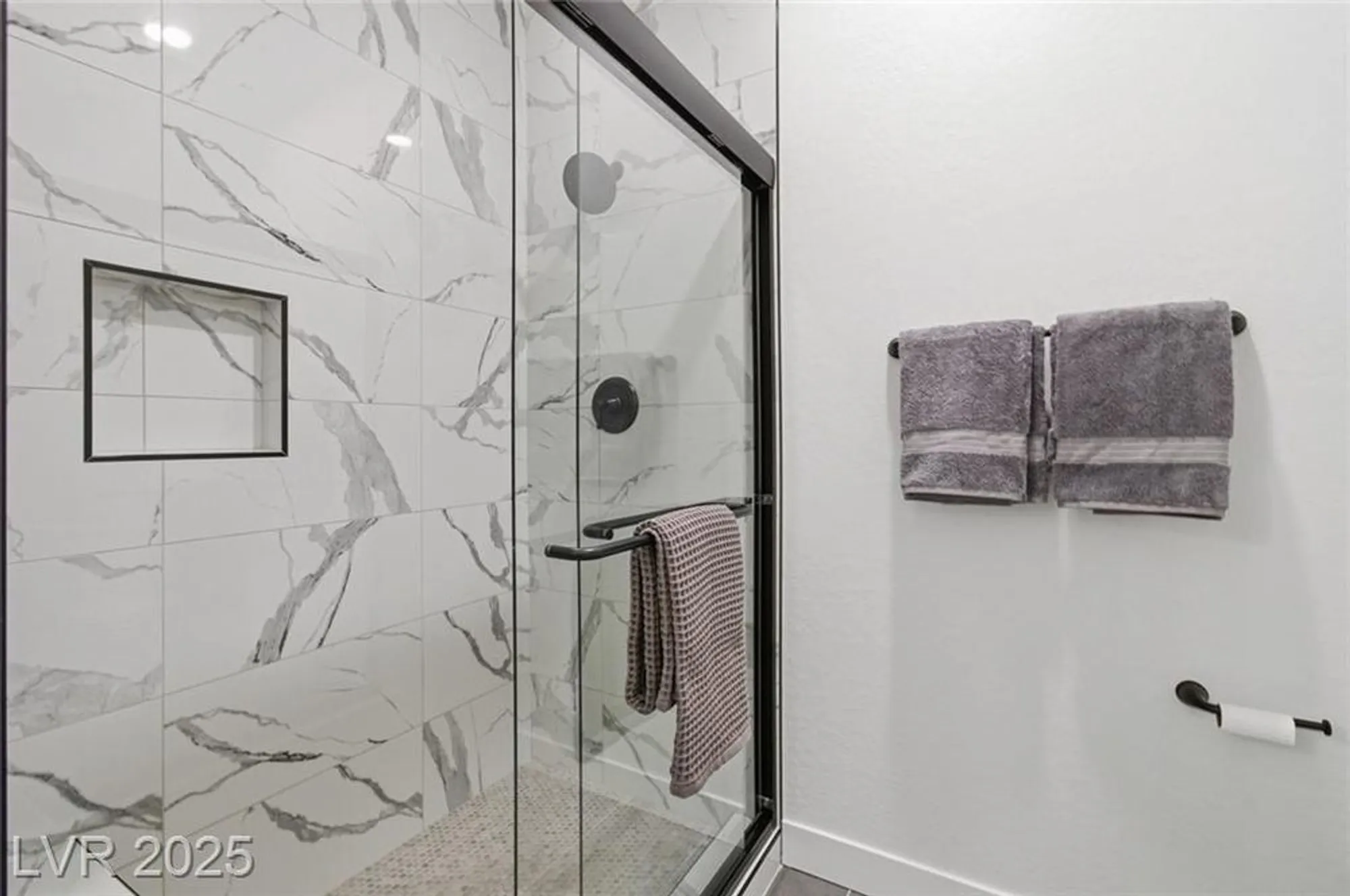 Property Slideshow image 11 of 16 | 3608 herring gull ln, North Las Vegas, NV, 89084