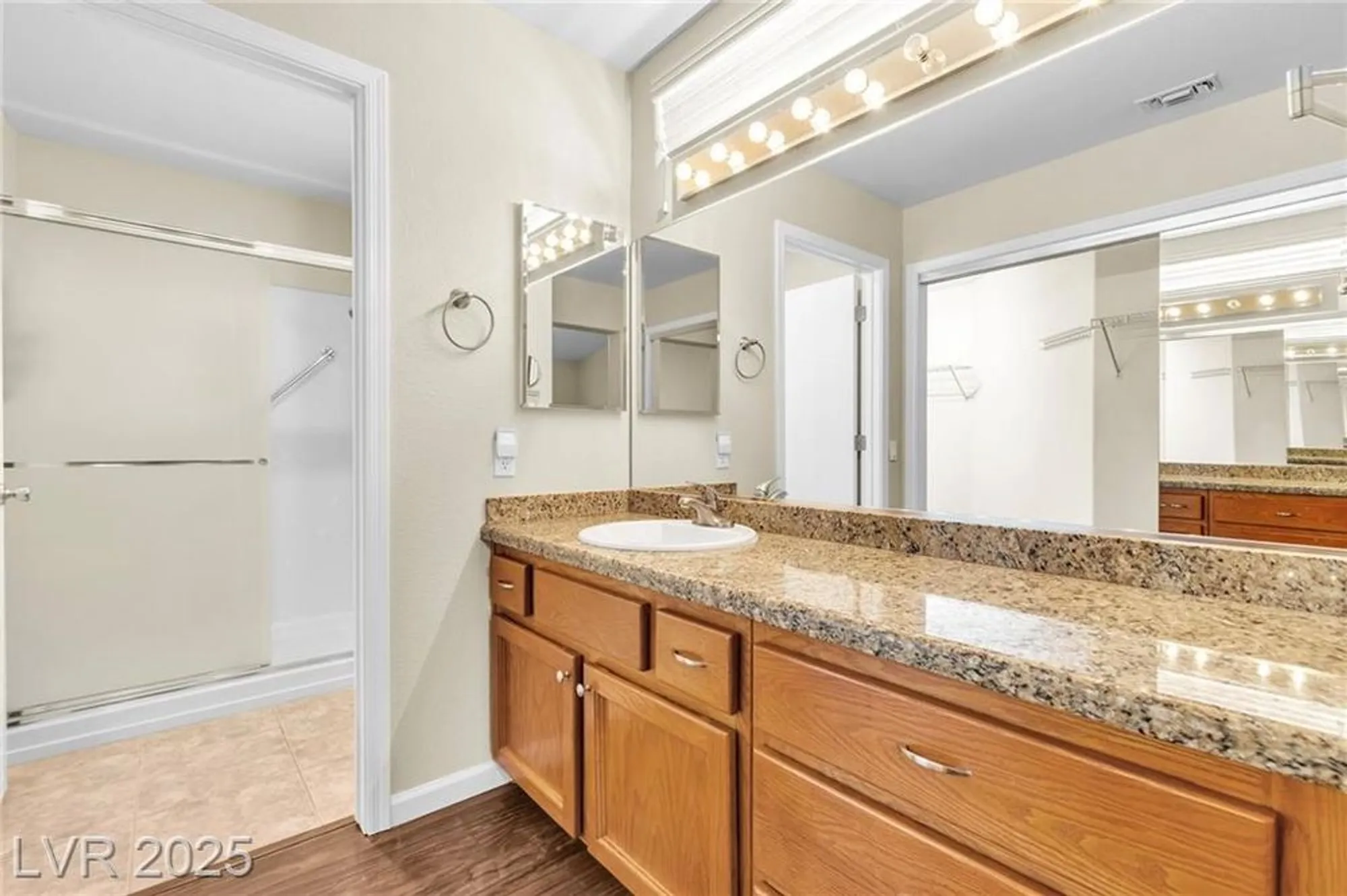 Property Slideshow image 18 of 30 | 10400 georgetown pl, Las Vegas, NV, 89134