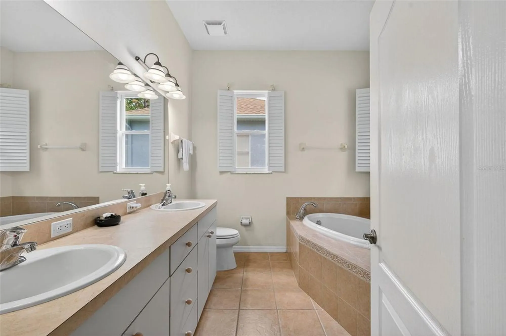 Property Slideshow image 58 of 71 | 11501 bloomington ct, New Port Richey, FL, 34654