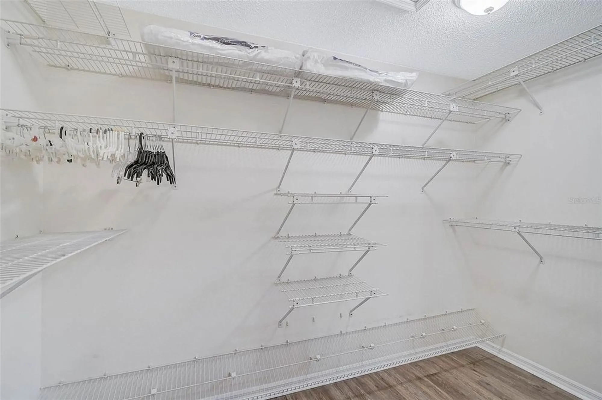 Property Slideshow image 24 of 49 | 7341 golf pointe cir, Sarasota, FL, 34243