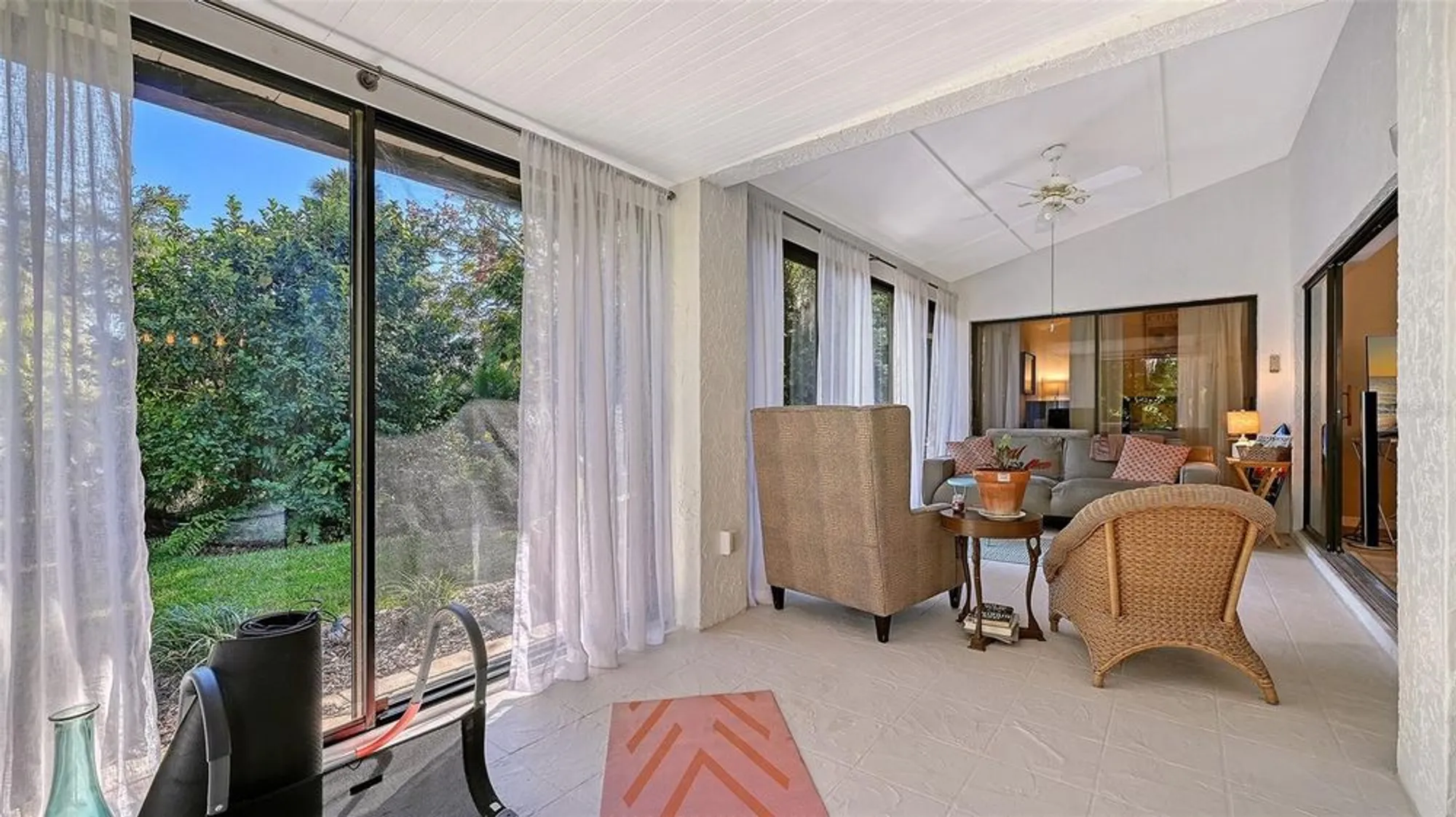 Property Slideshow image 12 of 49 | 7360 oak moss dr # 4, Sarasota, FL, 34241