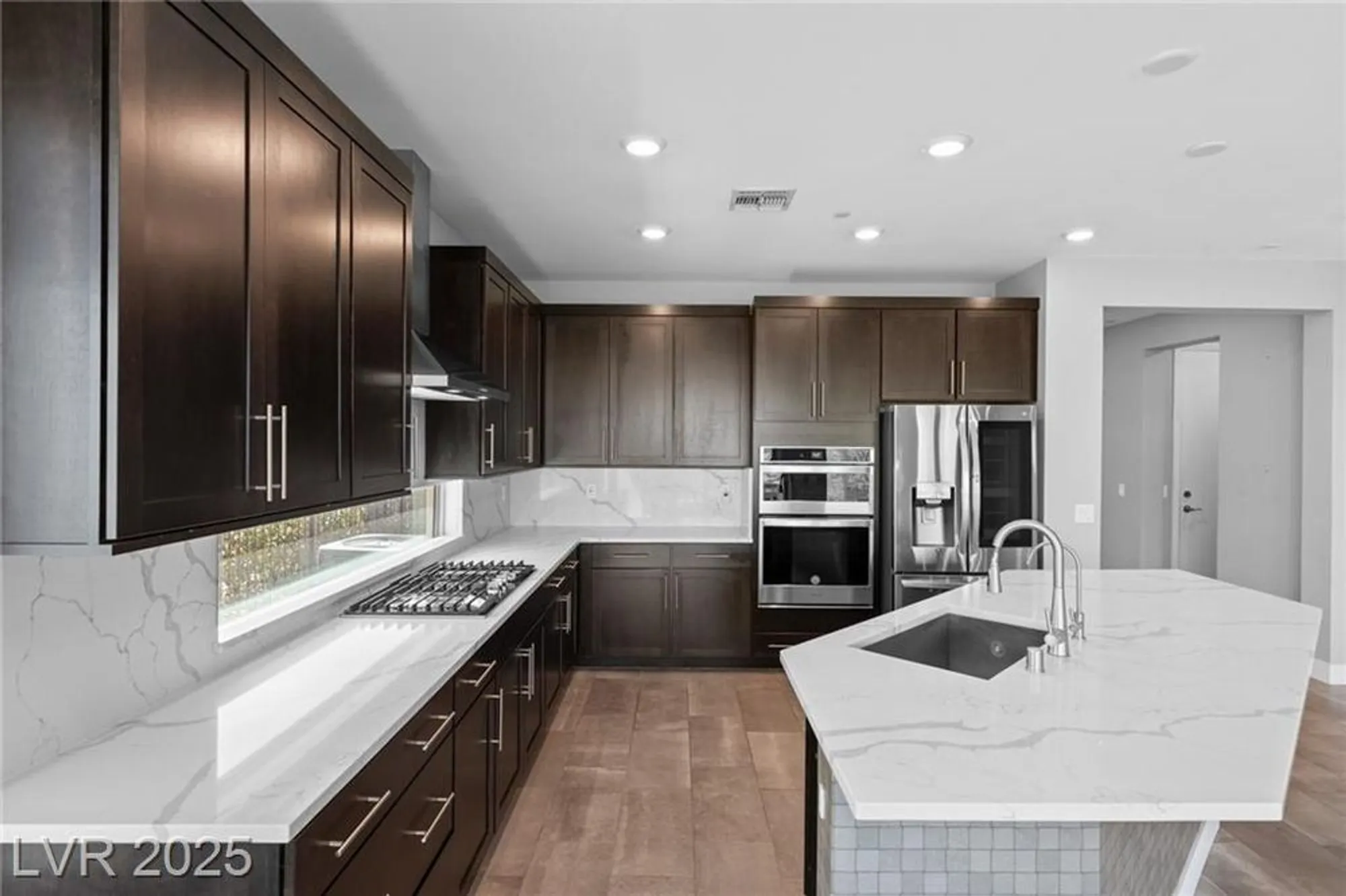 Property Slideshow image 10 of 43 | 18 sun mirage ave, Henderson, NV, 89011