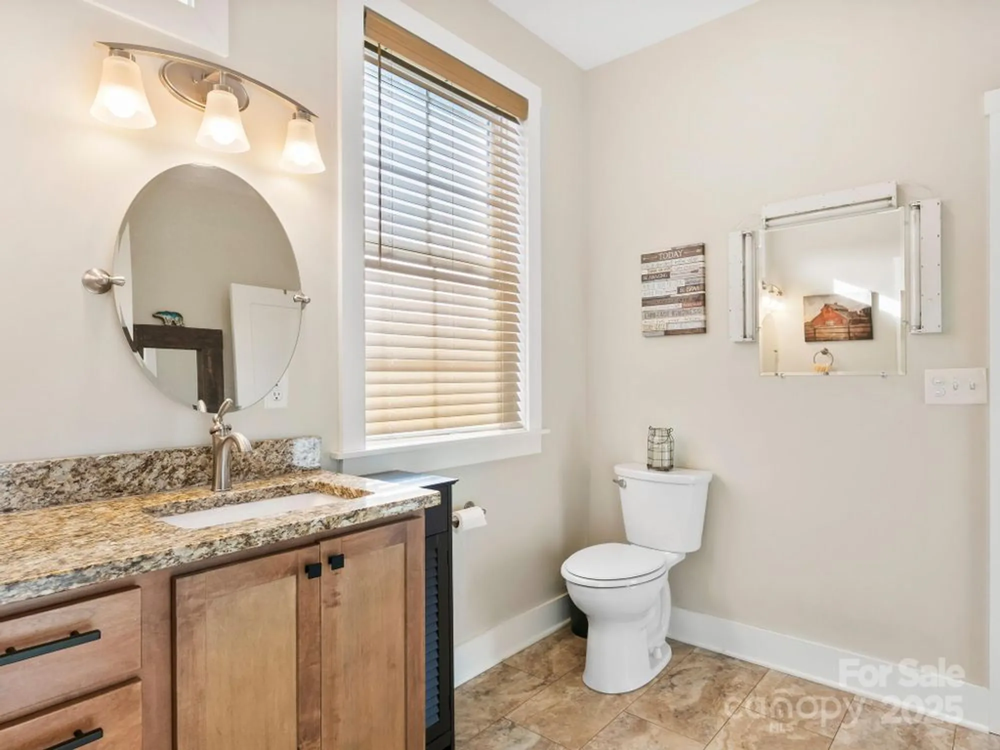 Property Slideshow image 20 of 34 | 371 beechnut dr, Hendersonville, NC, 28739