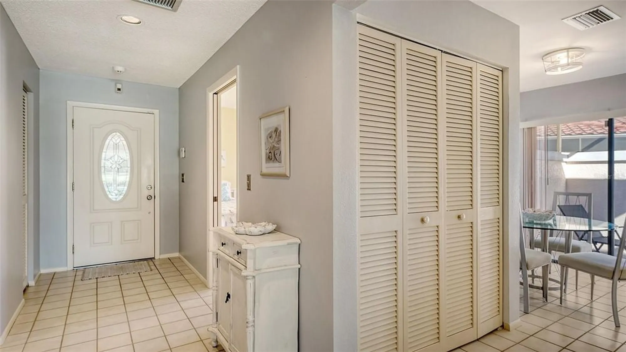 Property Slideshow image 11 of 95 | 7320 golf pointe cir, Sarasota, FL, 34243