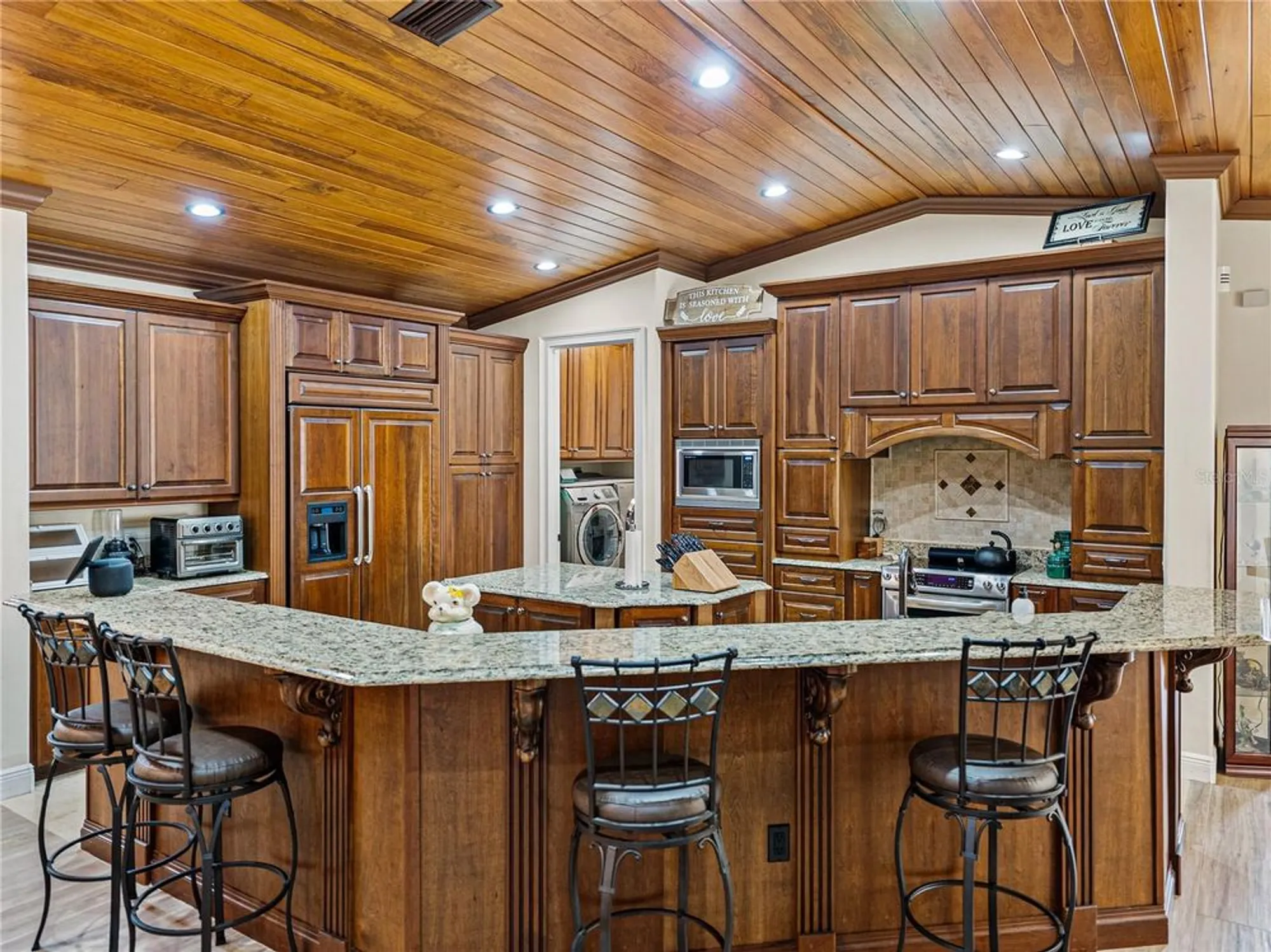 Property Slideshow image 15 of 100 | 4276 dunmore dr, Lake Wales, FL, 33859