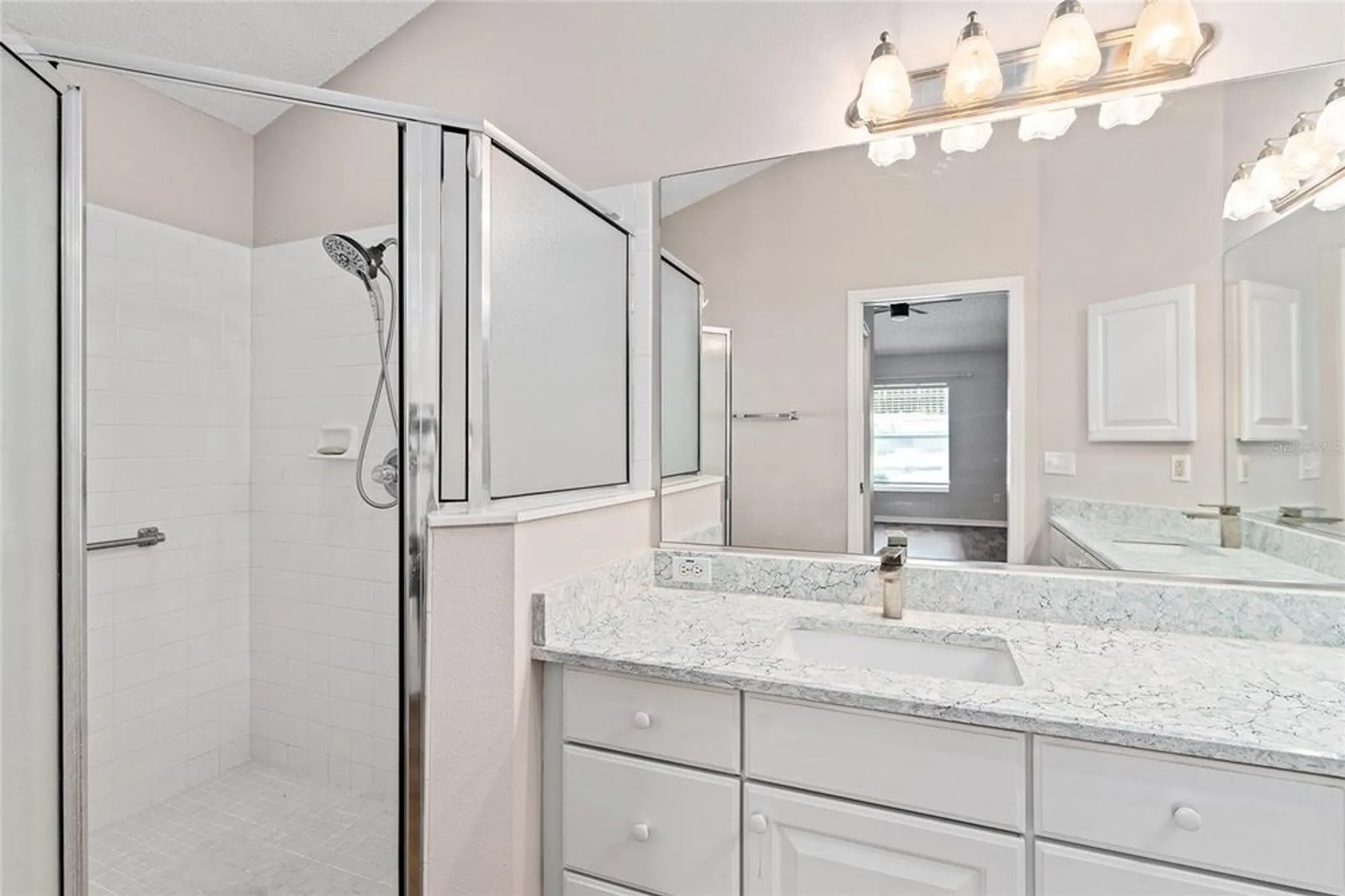 Property Slideshow image 34 of 50 | 2461 merida cir, The Villages, FL, 32162