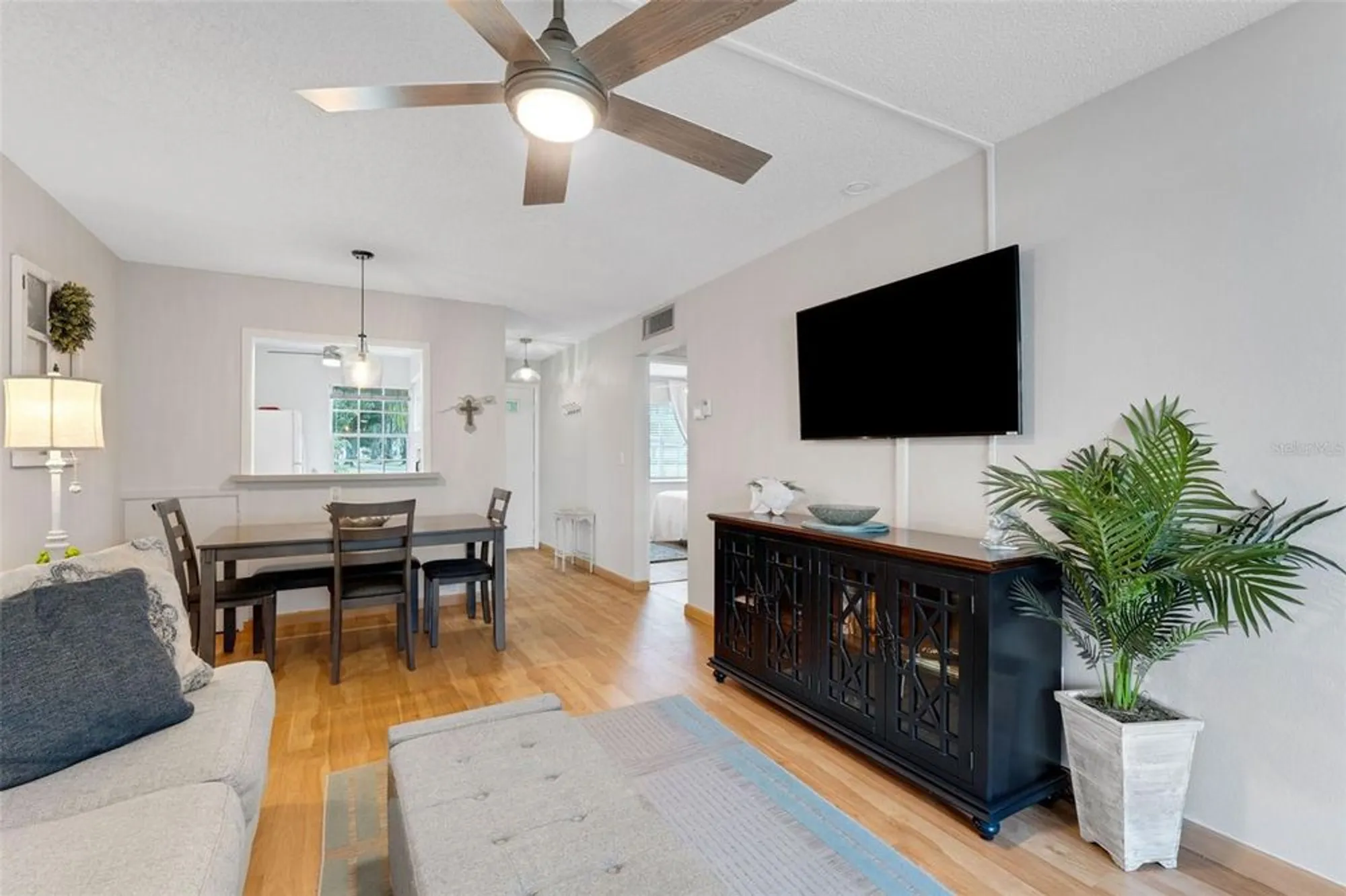 Property Slideshow image 4 of 78 | 3140 highlands blvd f, Palm Harbor, FL, 34684