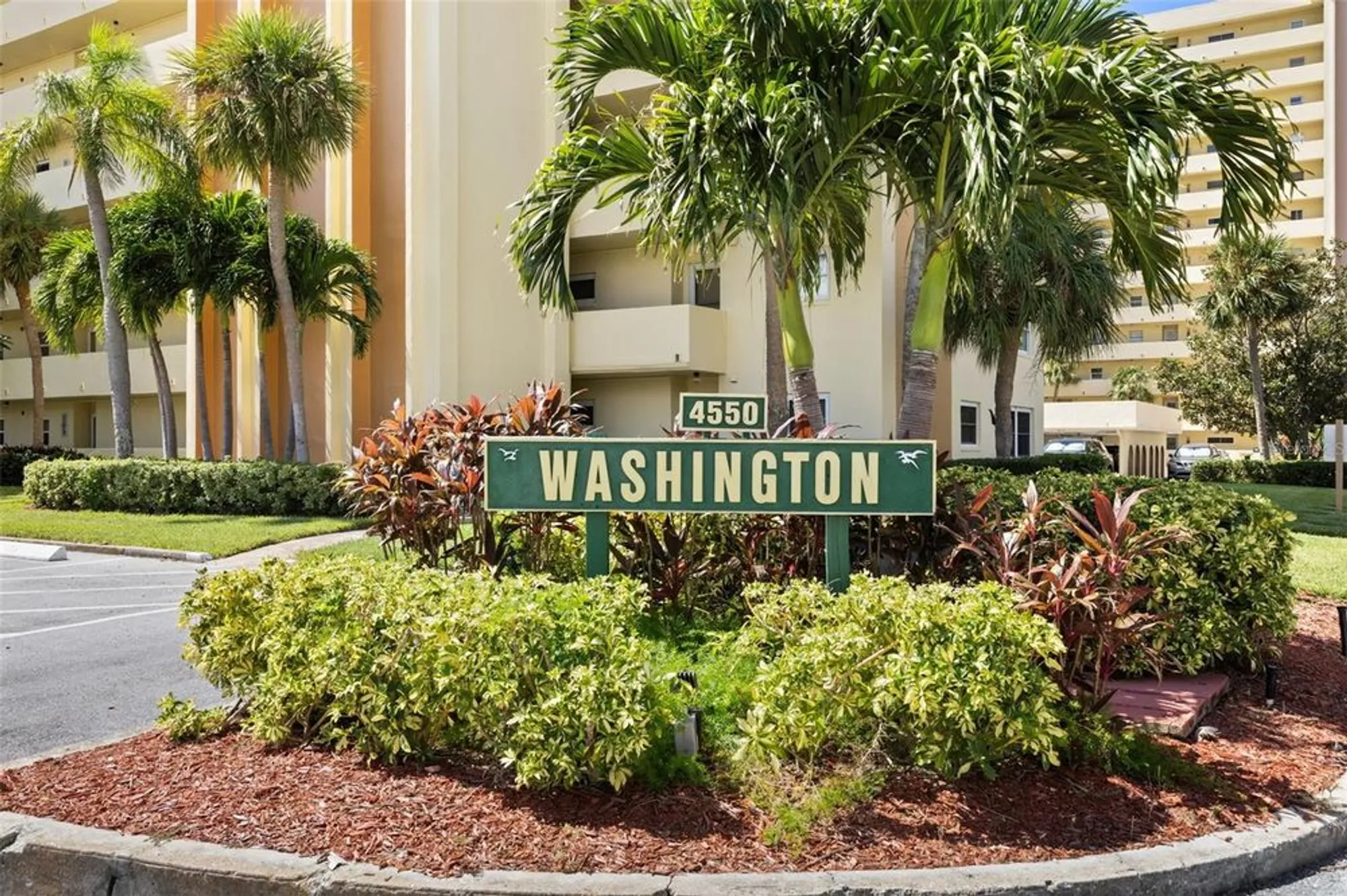 Property Slideshow image 46 of 46 | 4550 cove cir apt 501, Saint Petersburg, FL, 33708