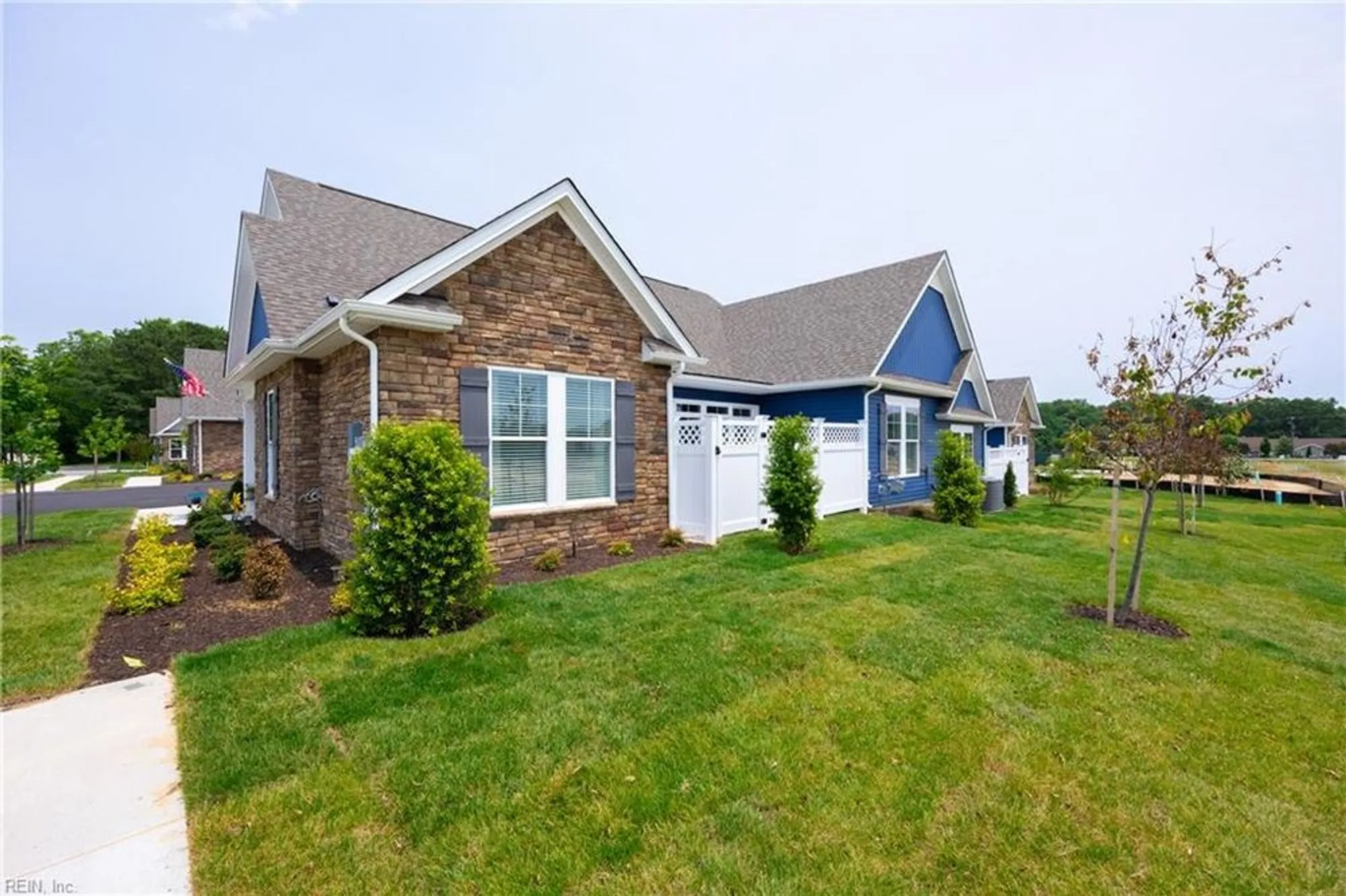 Property Slideshow image 3 of 27 | 104 cathedral st # 39-1, Smithfield, VA, 23430