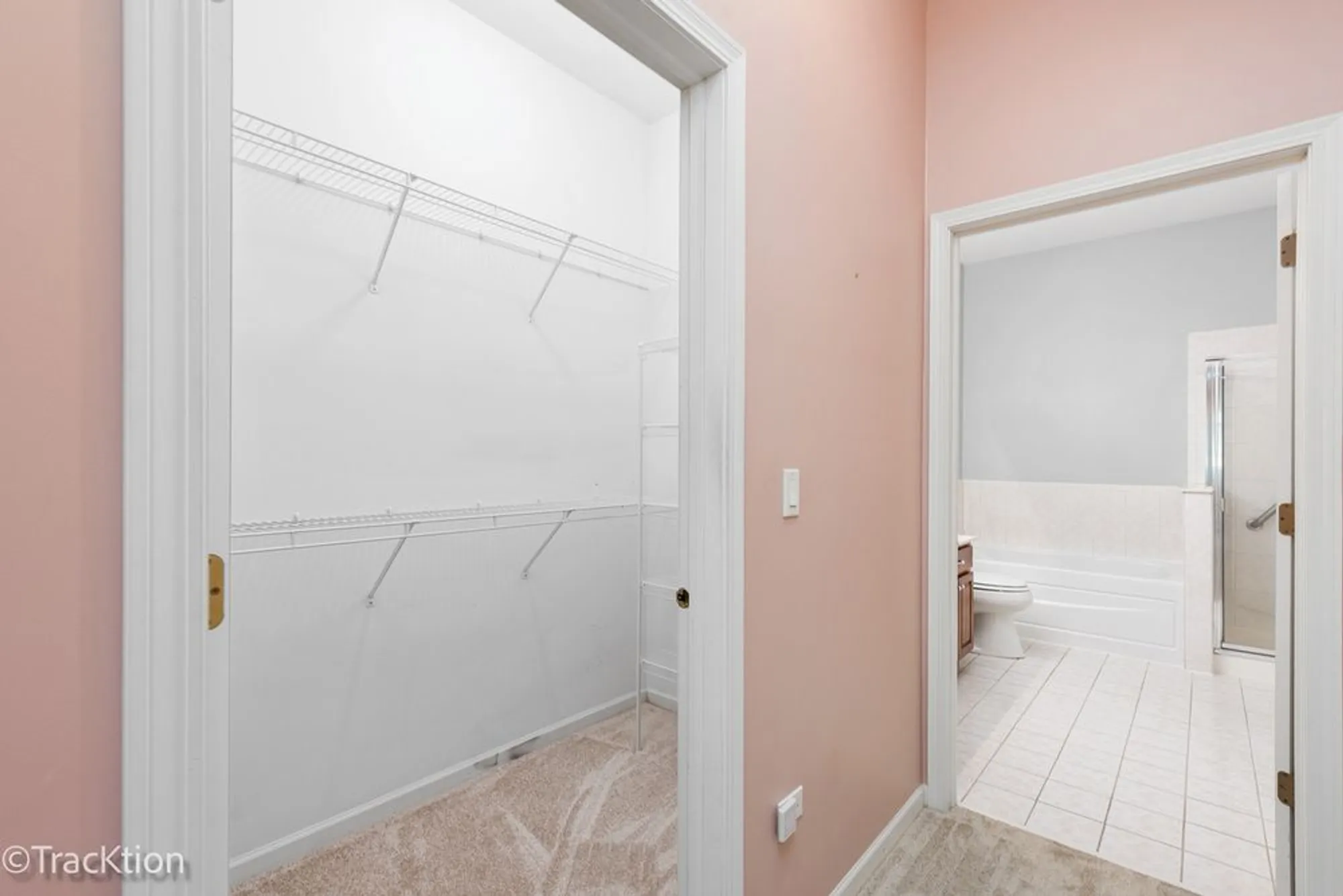 Property Slideshow image 11 of 15 | 16400 crescent lake dr # 16400, Crest Hill, IL, 60403