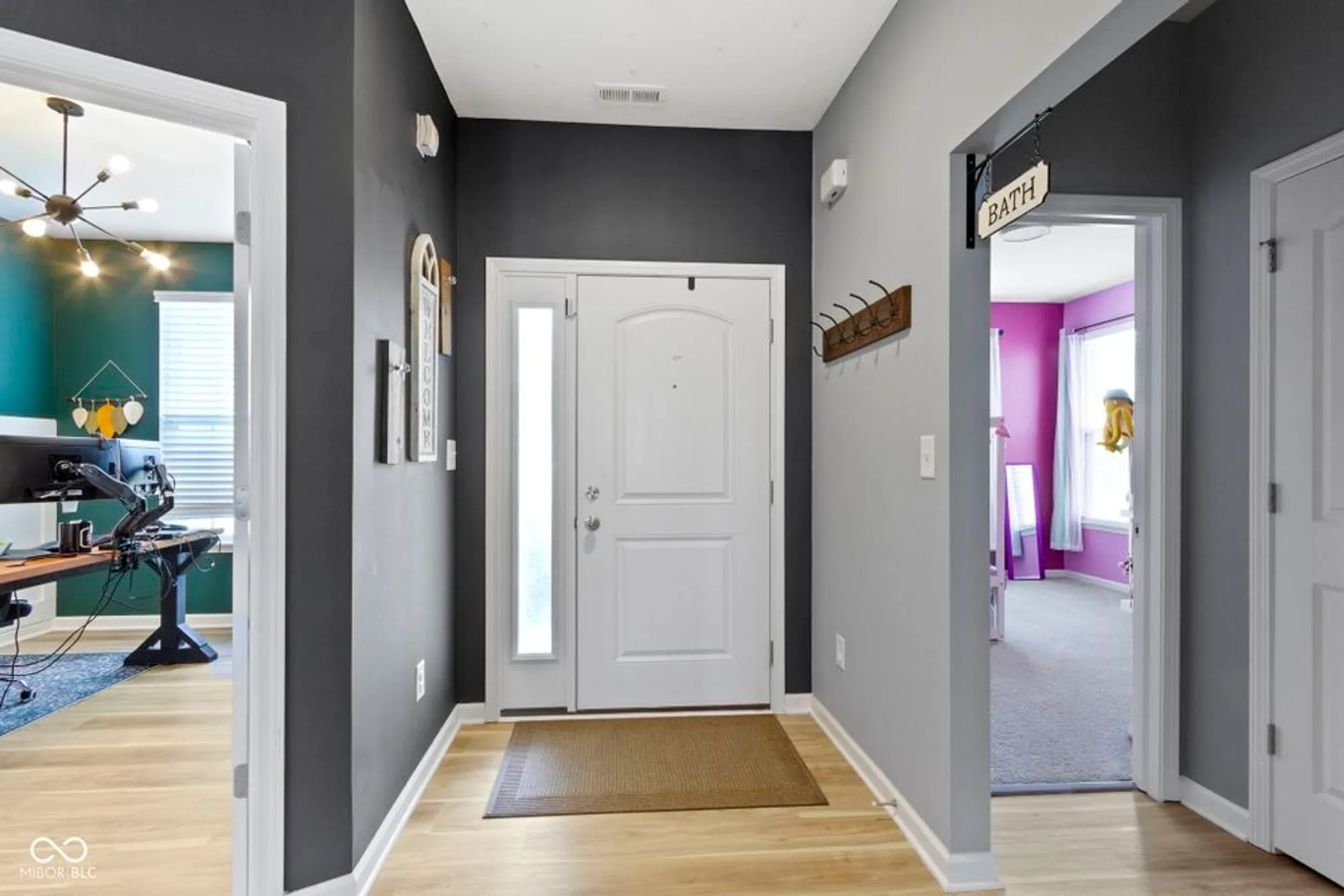 Property Slideshow image 11 of 64 | 9101 gordimer cir, Indianapolis, IN, 46239