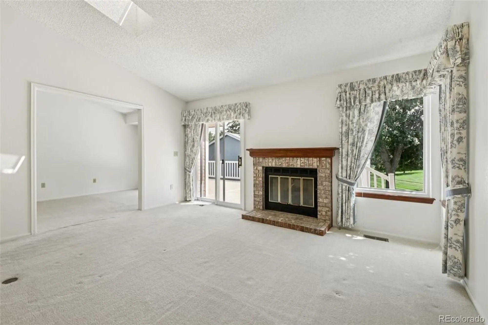 Property Slideshow image 10 of 47 | 6 abernathy ct, Highlands Ranch, CO, 80130