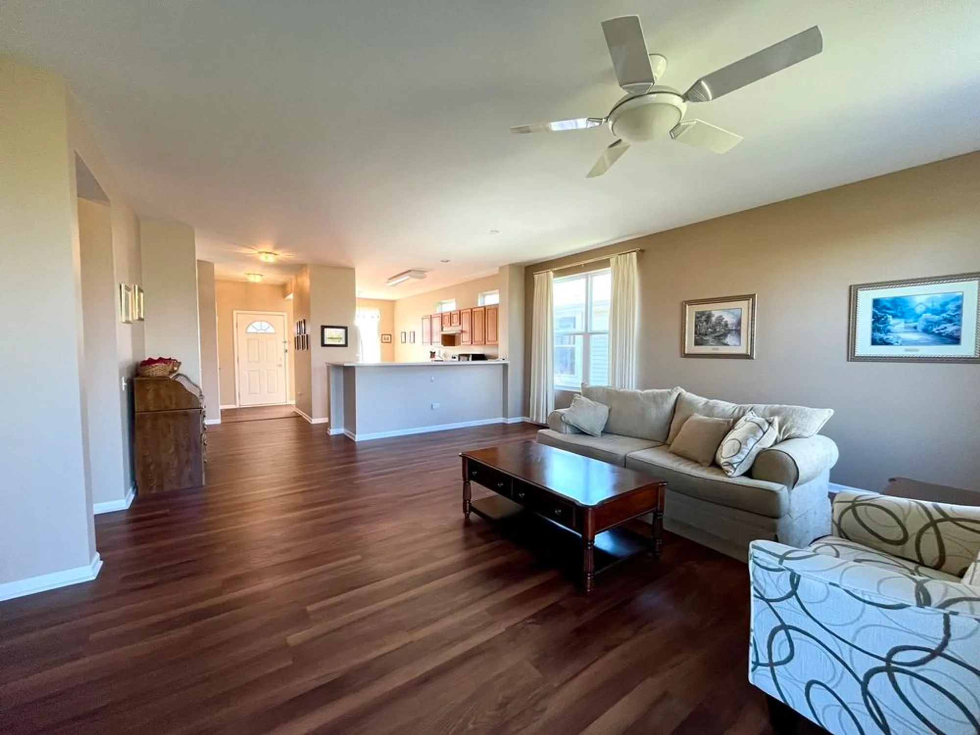 Property Slideshow image 9 of 36 | 12620 oak grove dr, Huntley, IL, 60142