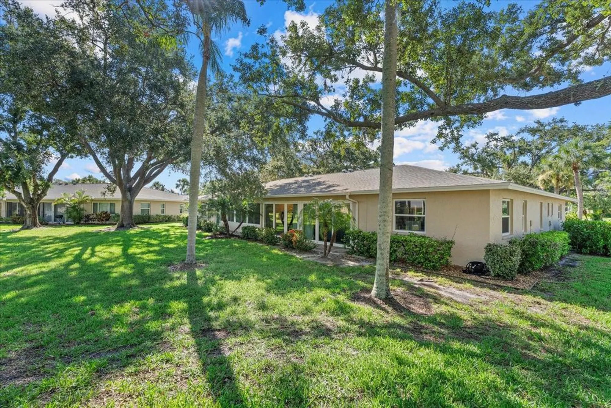 Property Slideshow image 29 of 29 | 6916 w country club dr n # 9b, Sarasota, FL, 34243