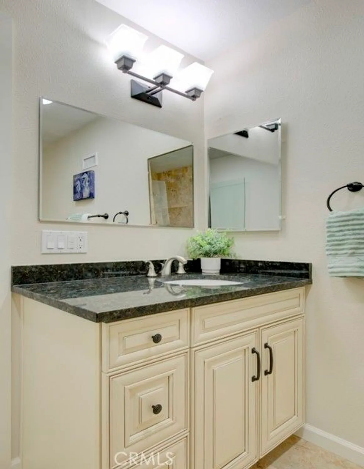 Property Slideshow image 19 of 31 | 5468 paseo del lago e unit e c, Laguna Woods, CA, 92637