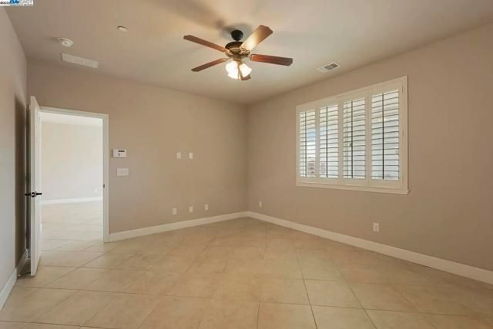 Property Slideshow image 29 of 54 | 2961 clear point way, Manteca, CA, 95336