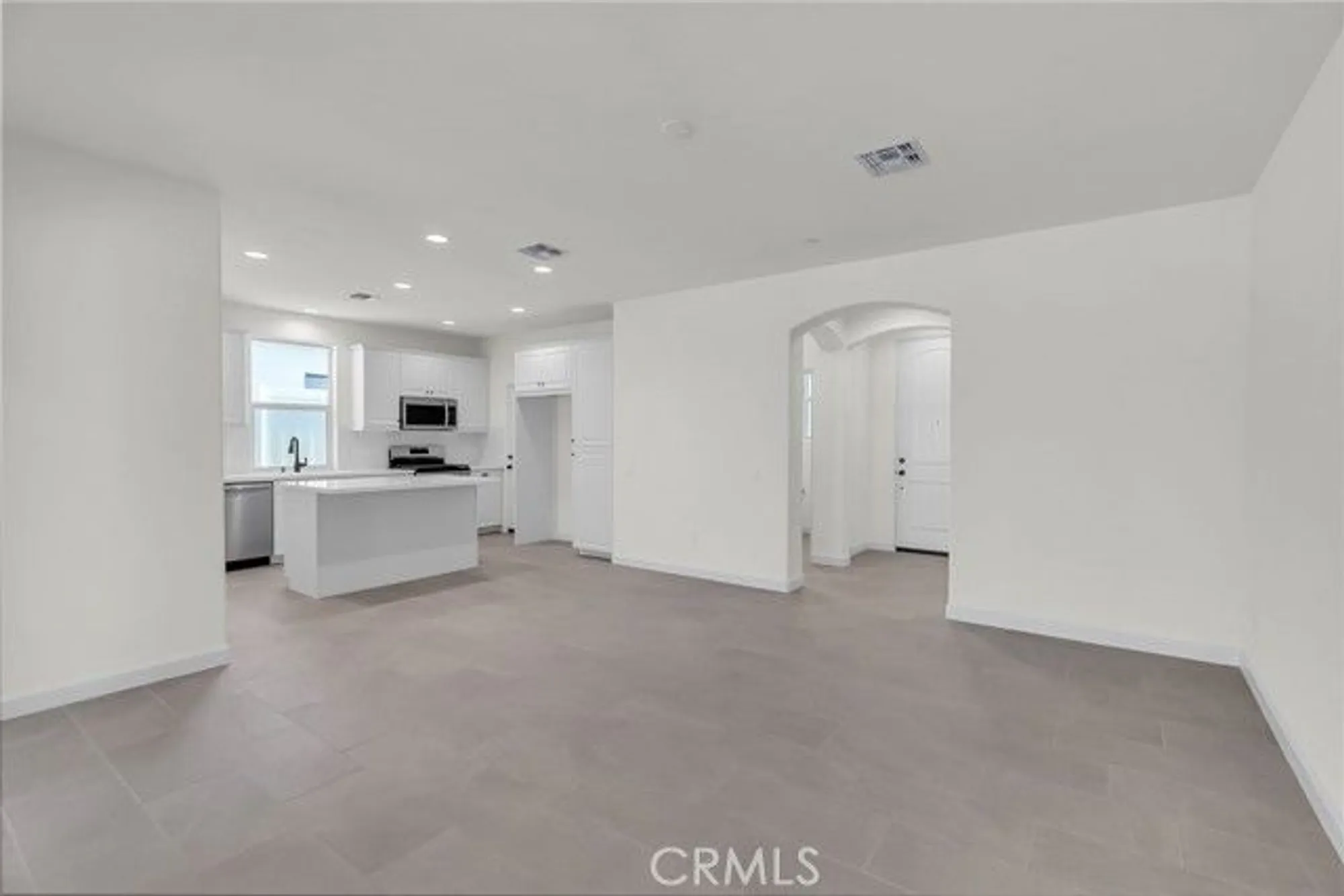 Property Slideshow image 4 of 35 | 7420 desert sky dr, Yucca Valley, CA, 92284