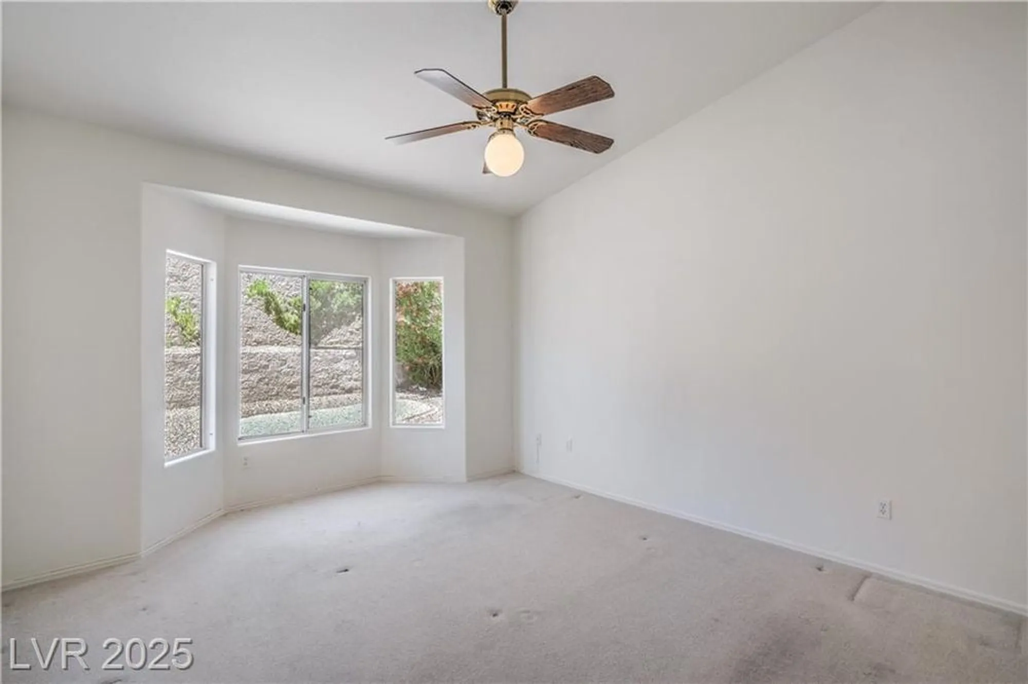 Property Slideshow image 11 of 34 | 2413 rockford st, Las Vegas, NV, 89134