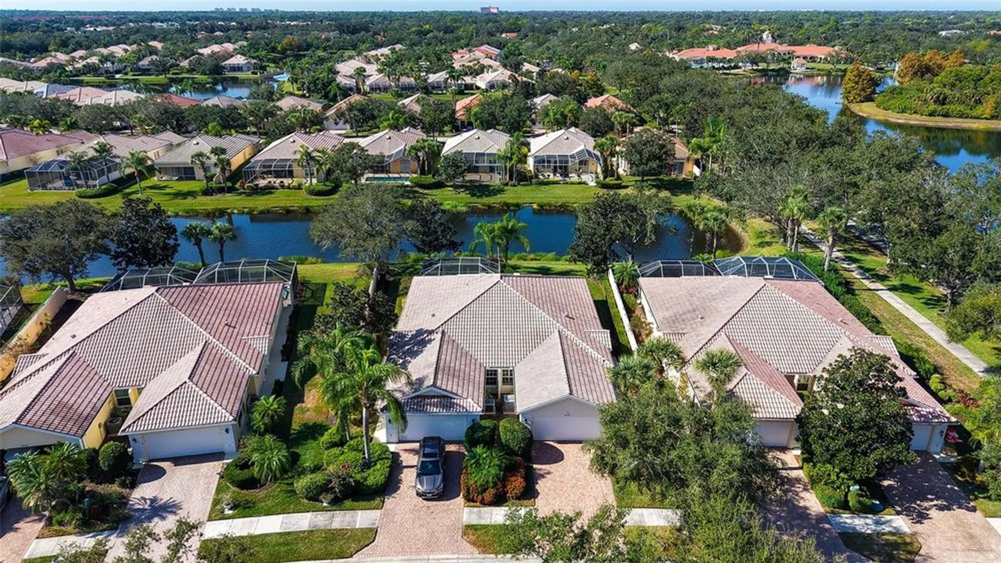 Property Slideshow image 2 of 49 | 5737 ivrea dr, Sarasota, FL, 34238