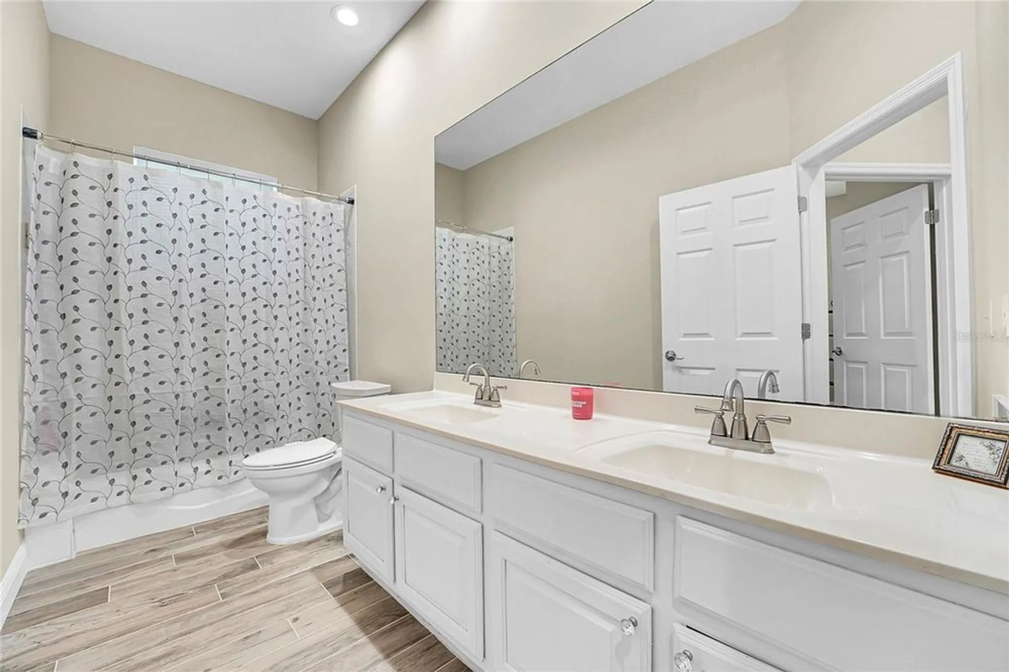 Property Slideshow image 23 of 41 | 9407 pinebark ct, Fort Pierce, FL, 34951