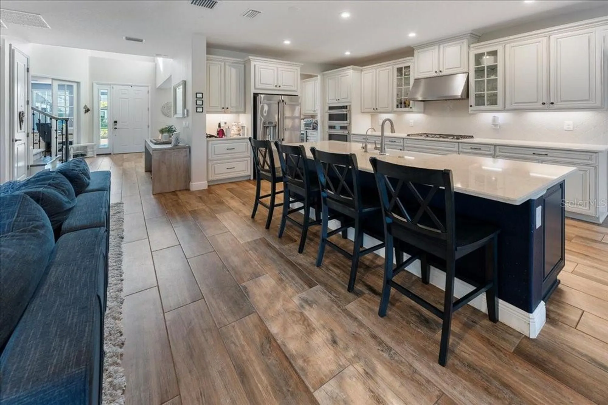 Property Slideshow image 23 of 86 | 10215 milky way cir, Sarasota, FL, 34241