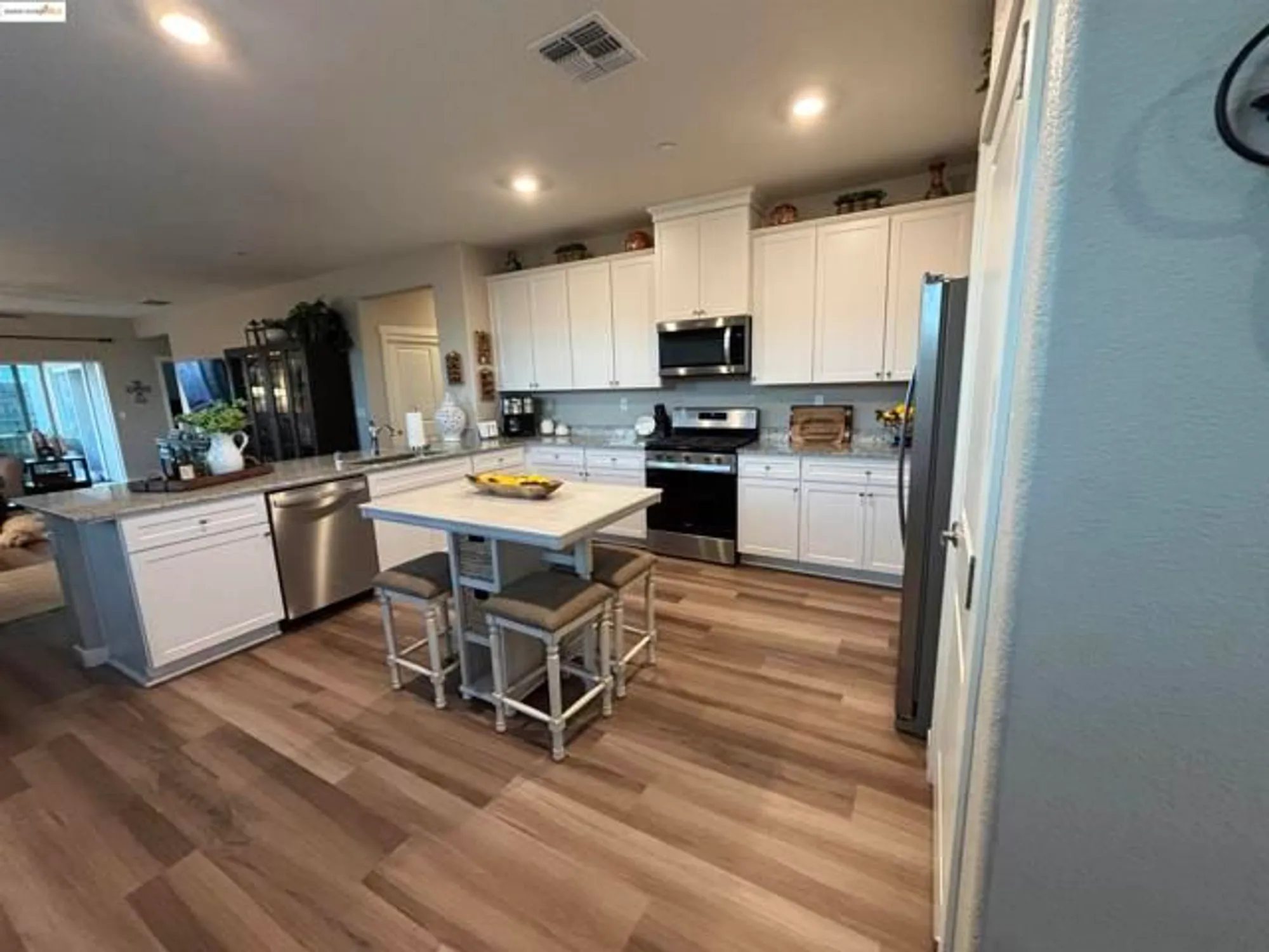 Property Slideshow image 9 of 45 | 2107 lavender pl, Rio Vista, CA, 94571