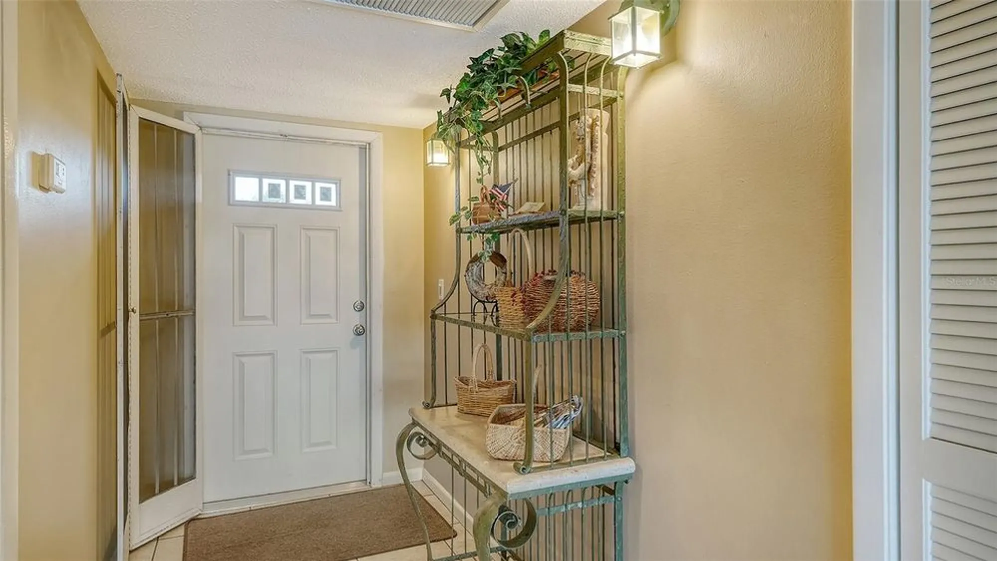 Property Slideshow image 8 of 66 | 7251 w country club dr 226, Sarasota, FL, 34243