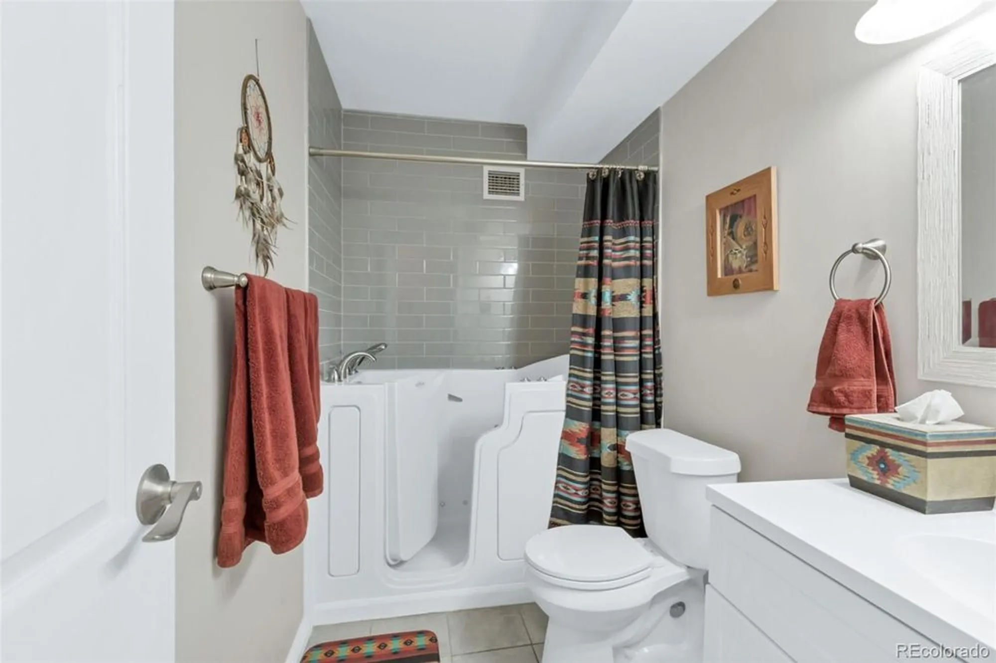 Property Slideshow image 19 of 44 | 3164 s wheeling way apt 306, Aurora, CO, 80014